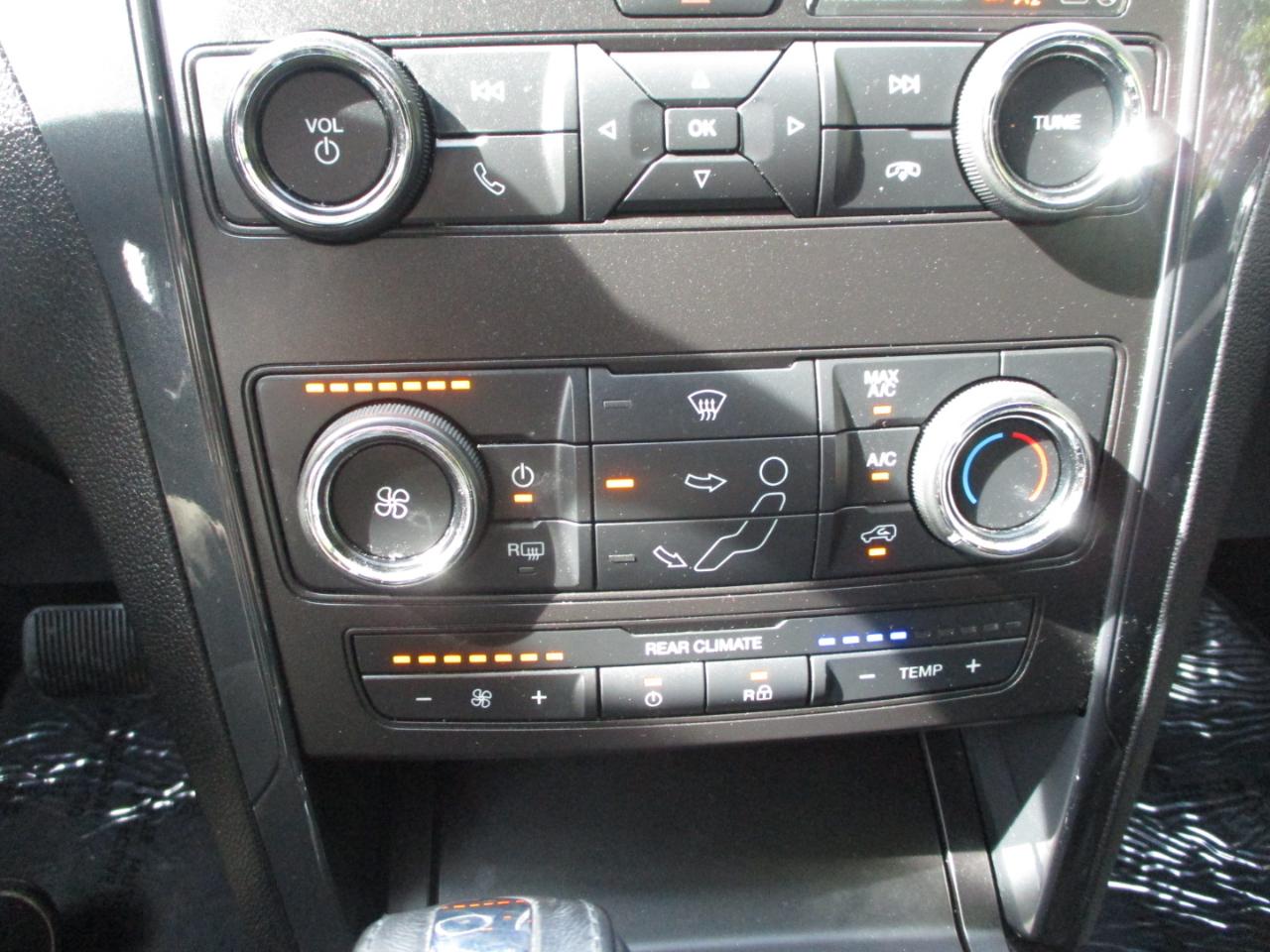 Ford Explorer XLT 4WD 2018