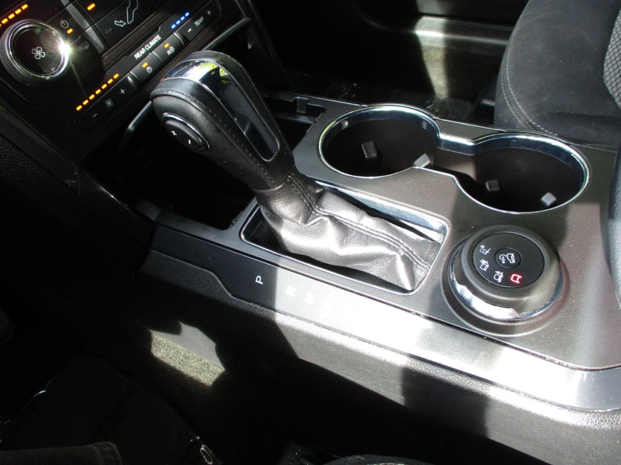 Ford Explorer XLT 4WD 2018