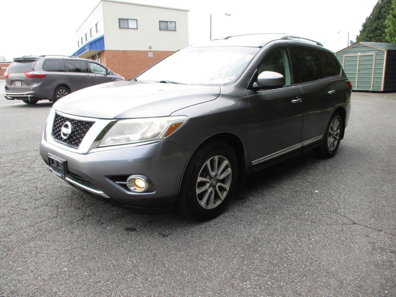 Nissan Pathfinder SL 4WD 2015
