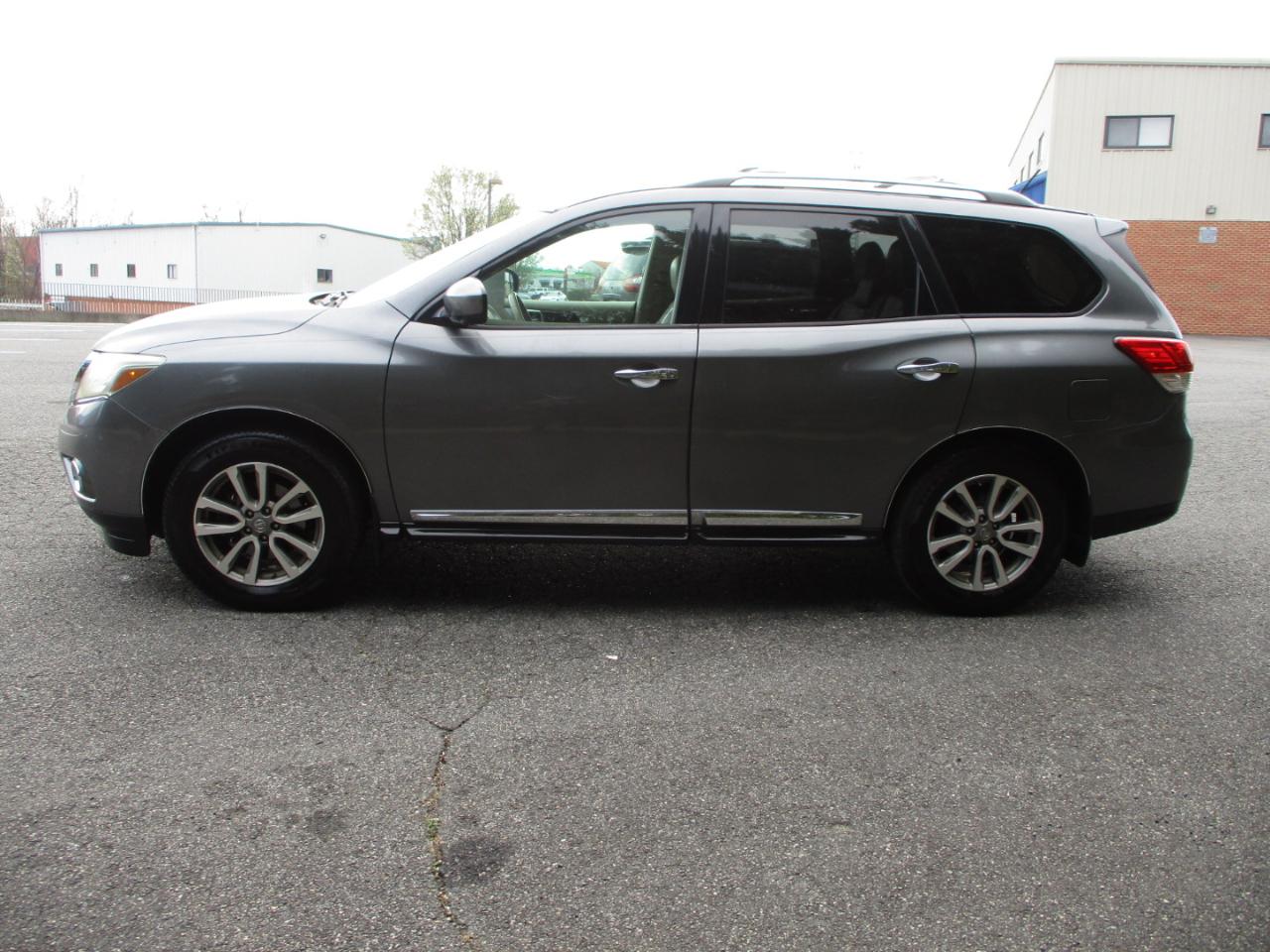 Nissan Pathfinder SL 4WD 2015