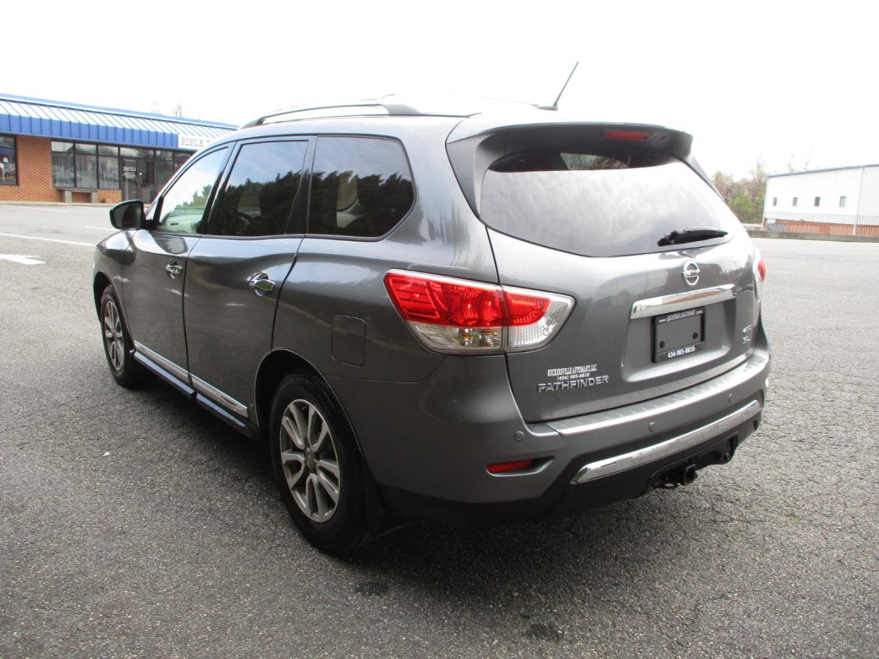 Nissan Pathfinder SL 4WD 2015