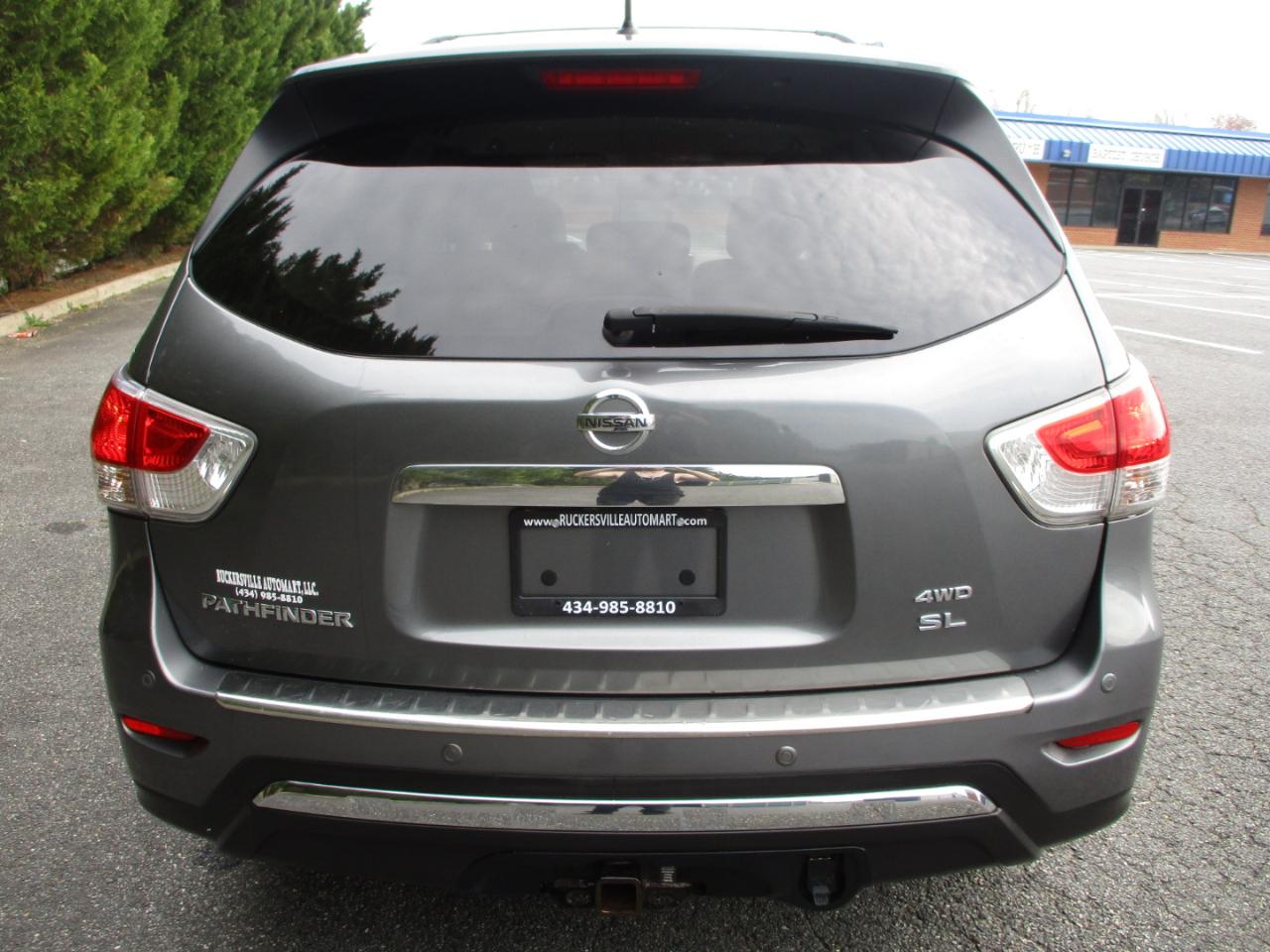 Nissan Pathfinder SL 4WD 2015