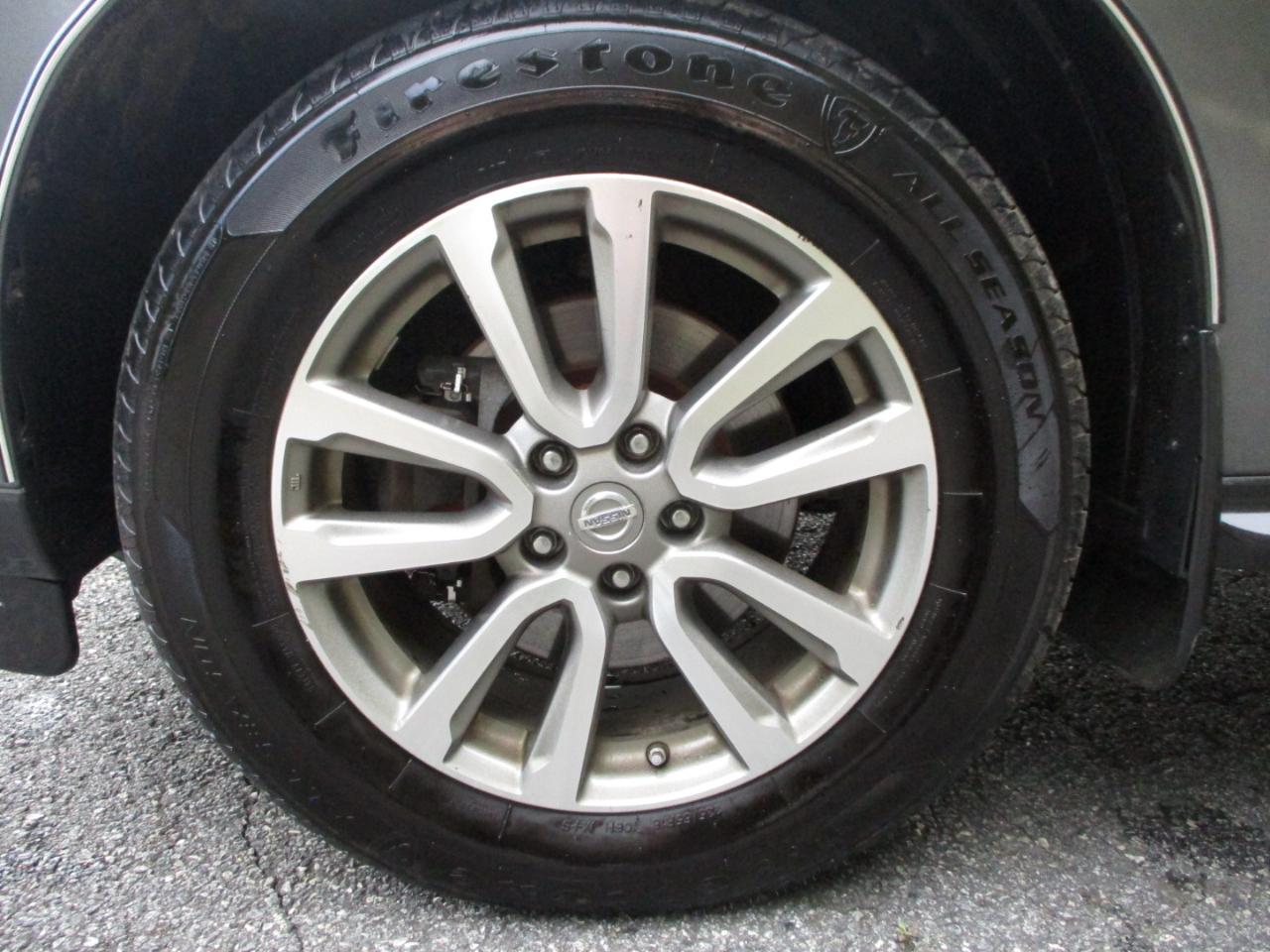 Nissan Pathfinder SL 4WD 2015