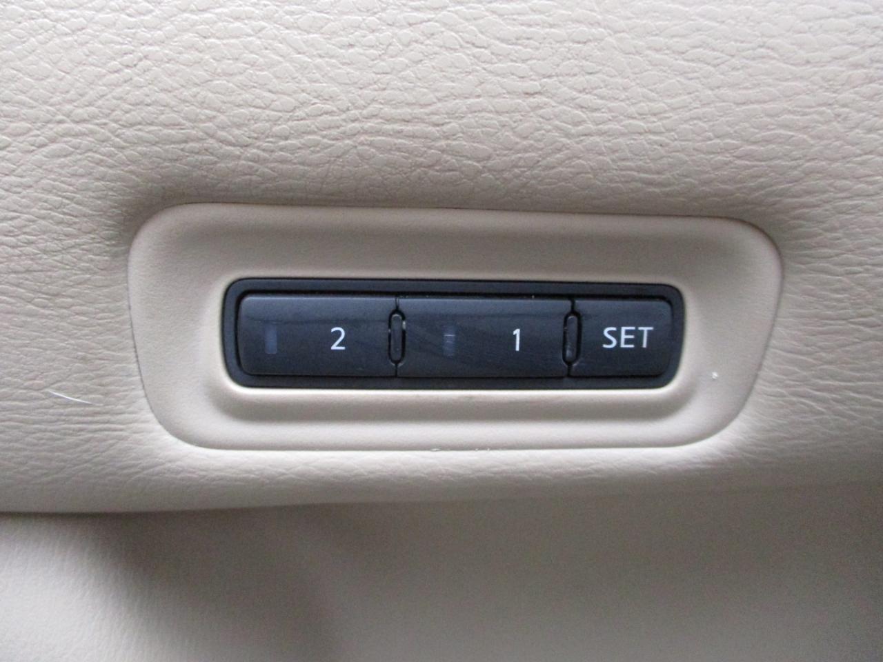 Nissan Pathfinder SL 4WD 2015