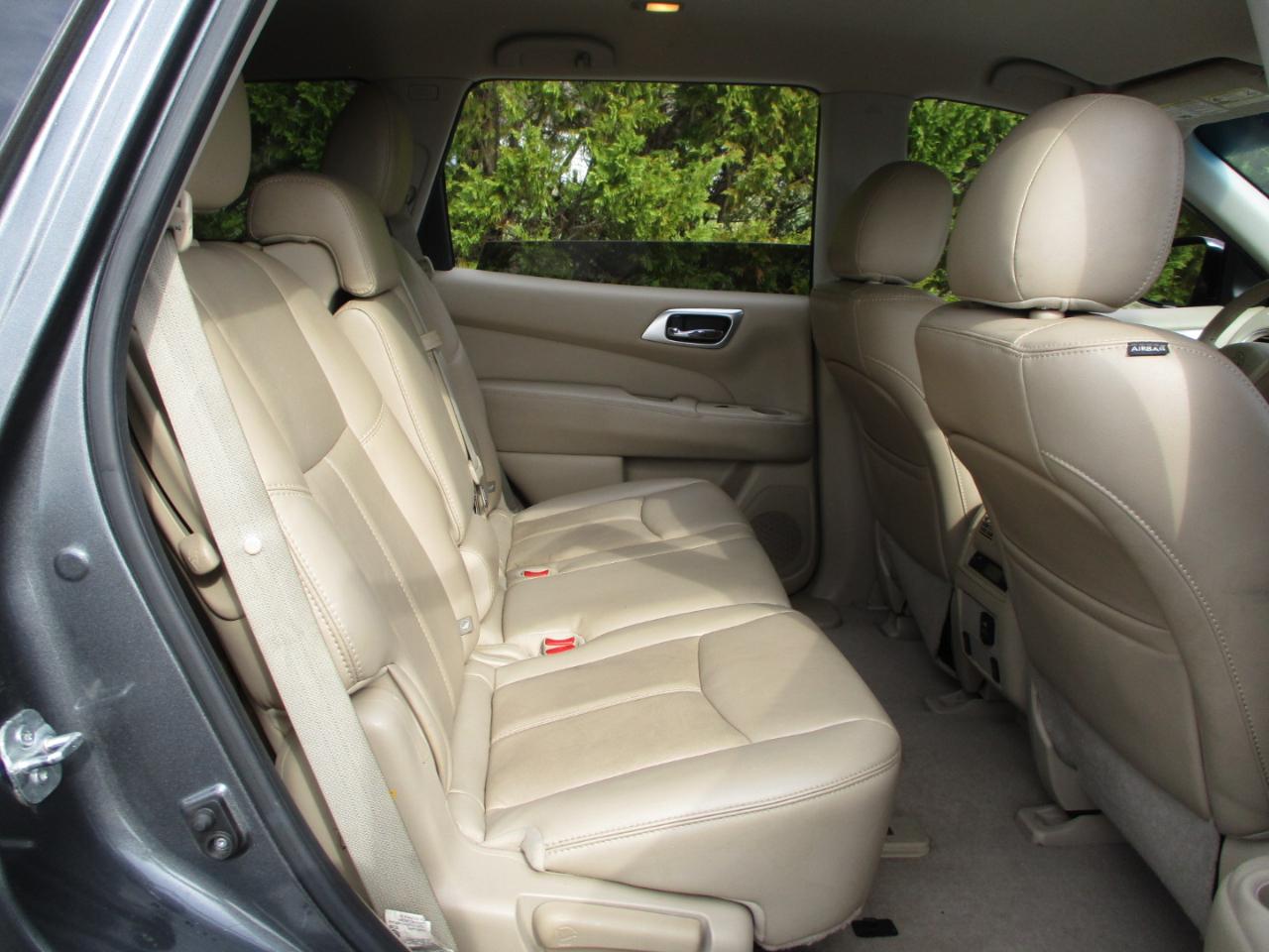 Nissan Pathfinder SL 4WD 2015