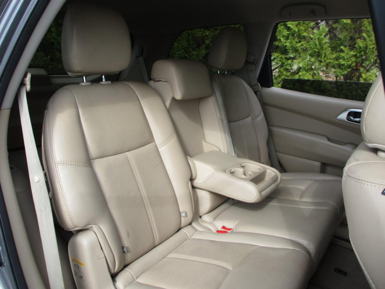 Nissan Pathfinder SL 4WD 2015