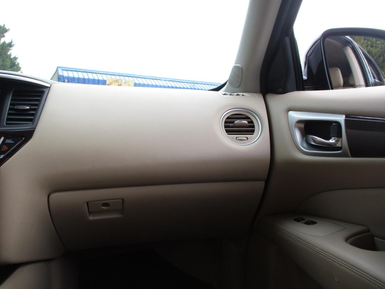 Nissan Pathfinder SL 4WD 2015