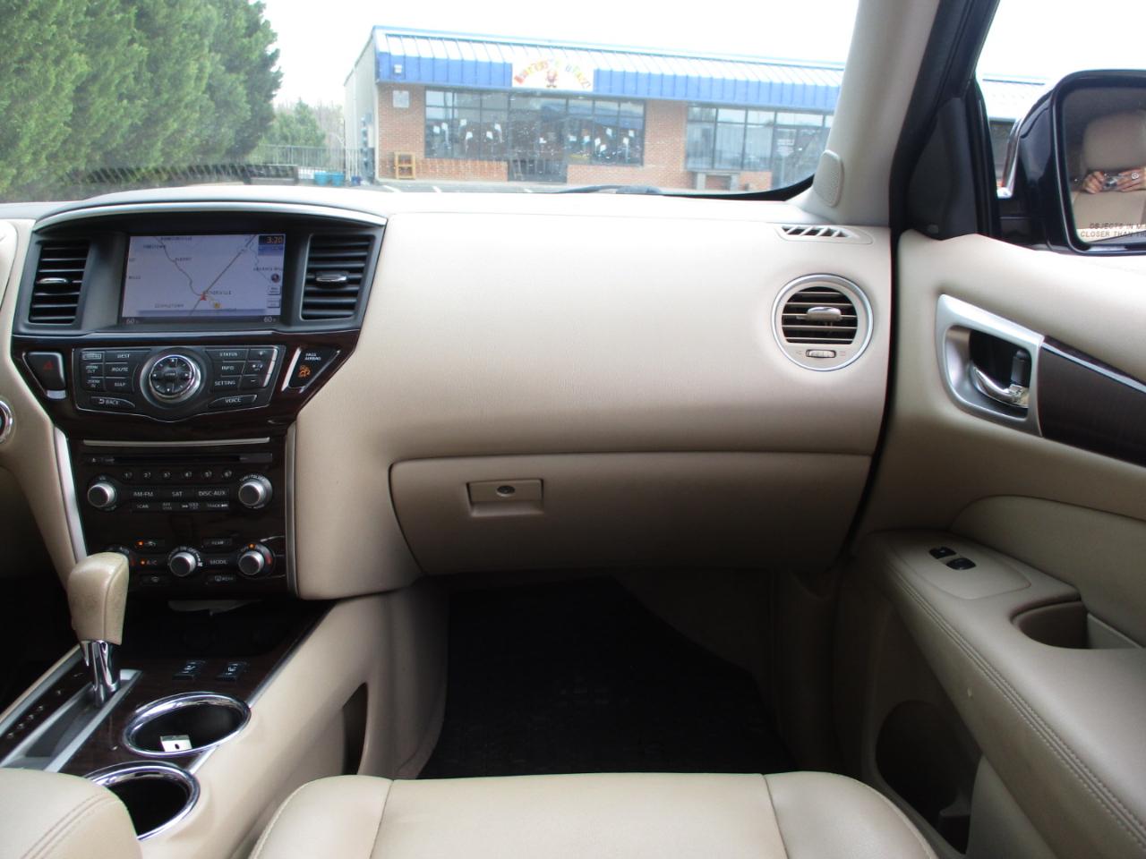 Nissan Pathfinder SL 4WD 2015