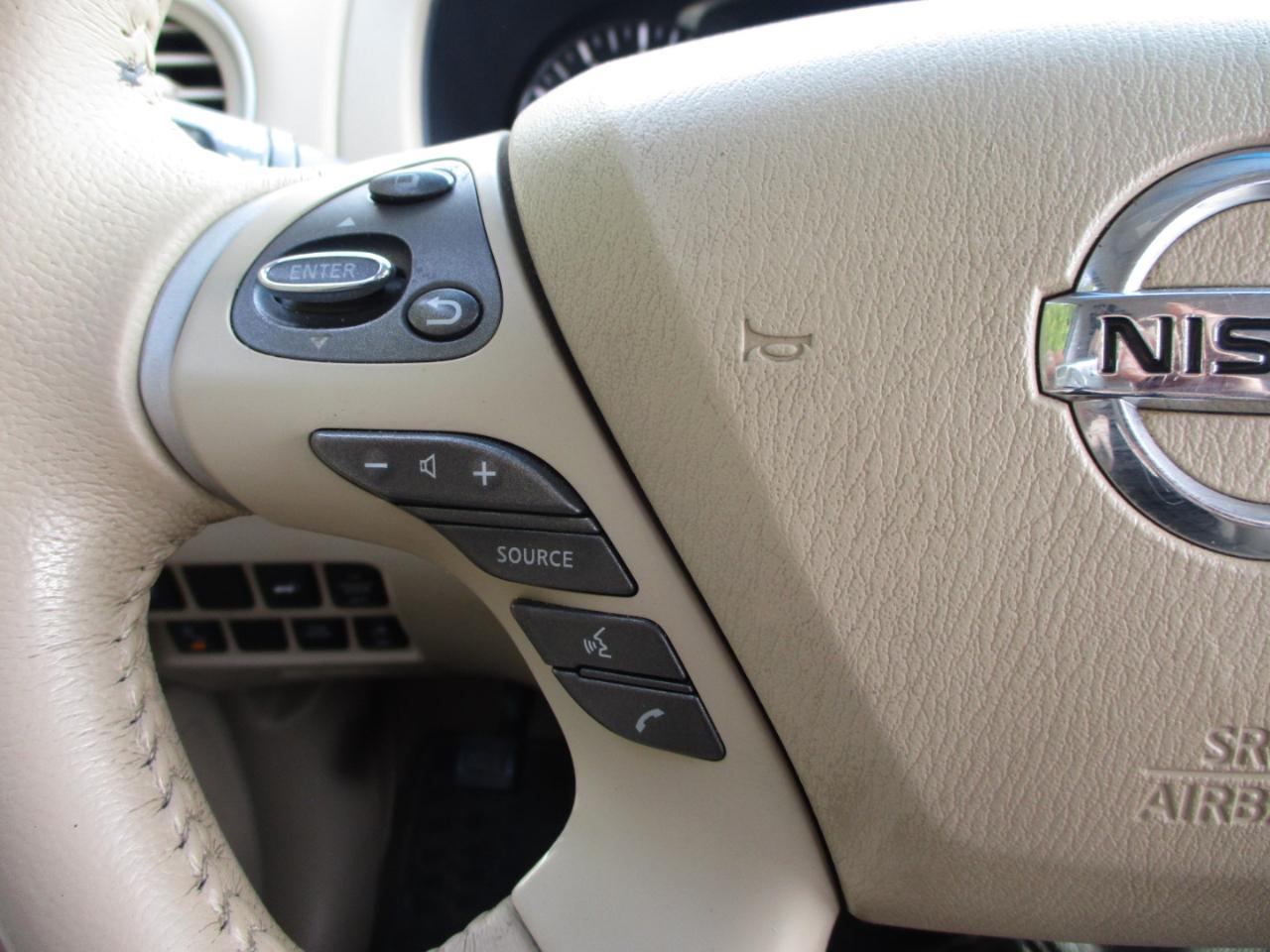 Nissan Pathfinder SL 4WD 2015