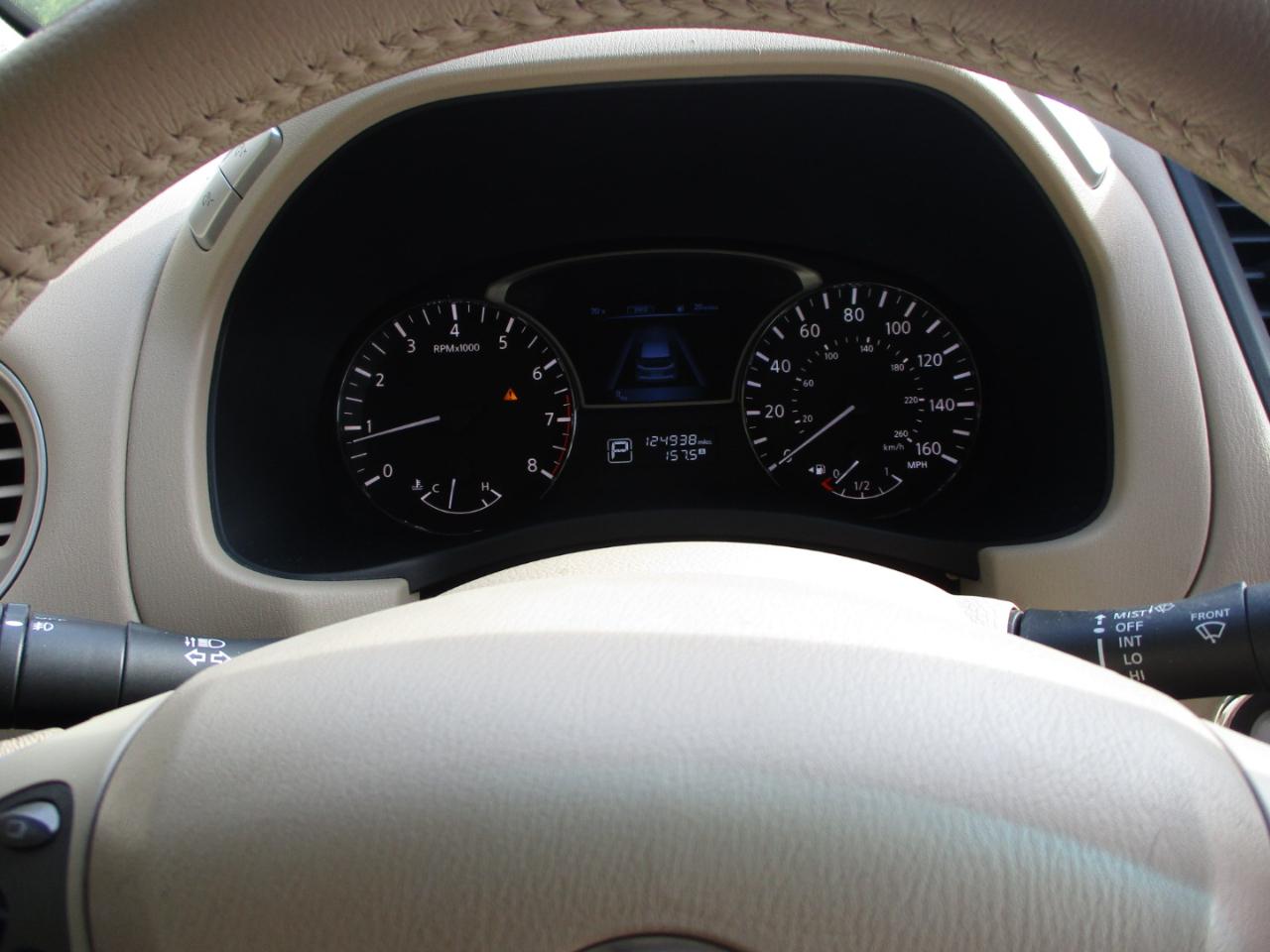 Nissan Pathfinder SL 4WD 2015