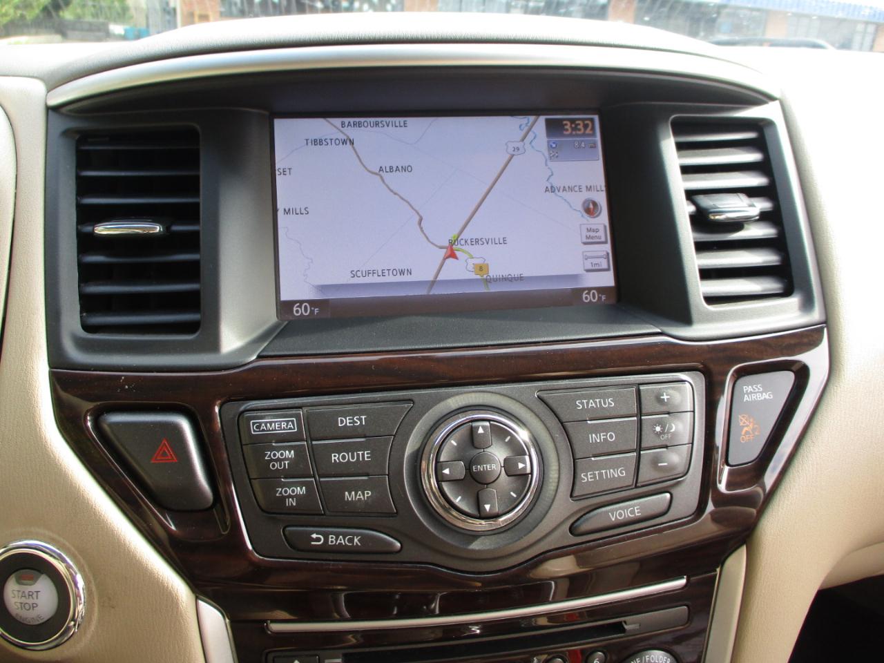 Nissan Pathfinder SL 4WD 2015