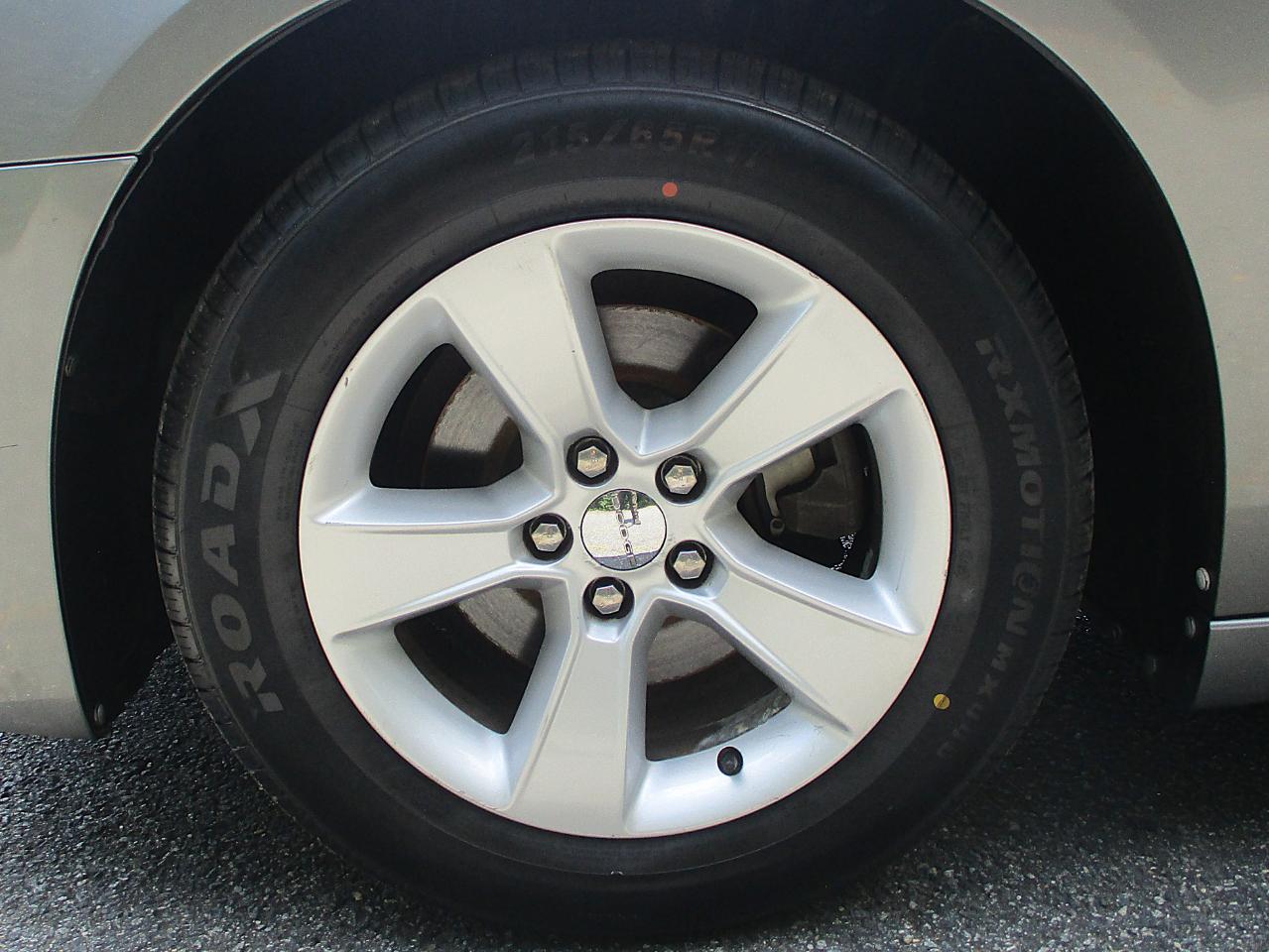 Dodge Charger SE 2012