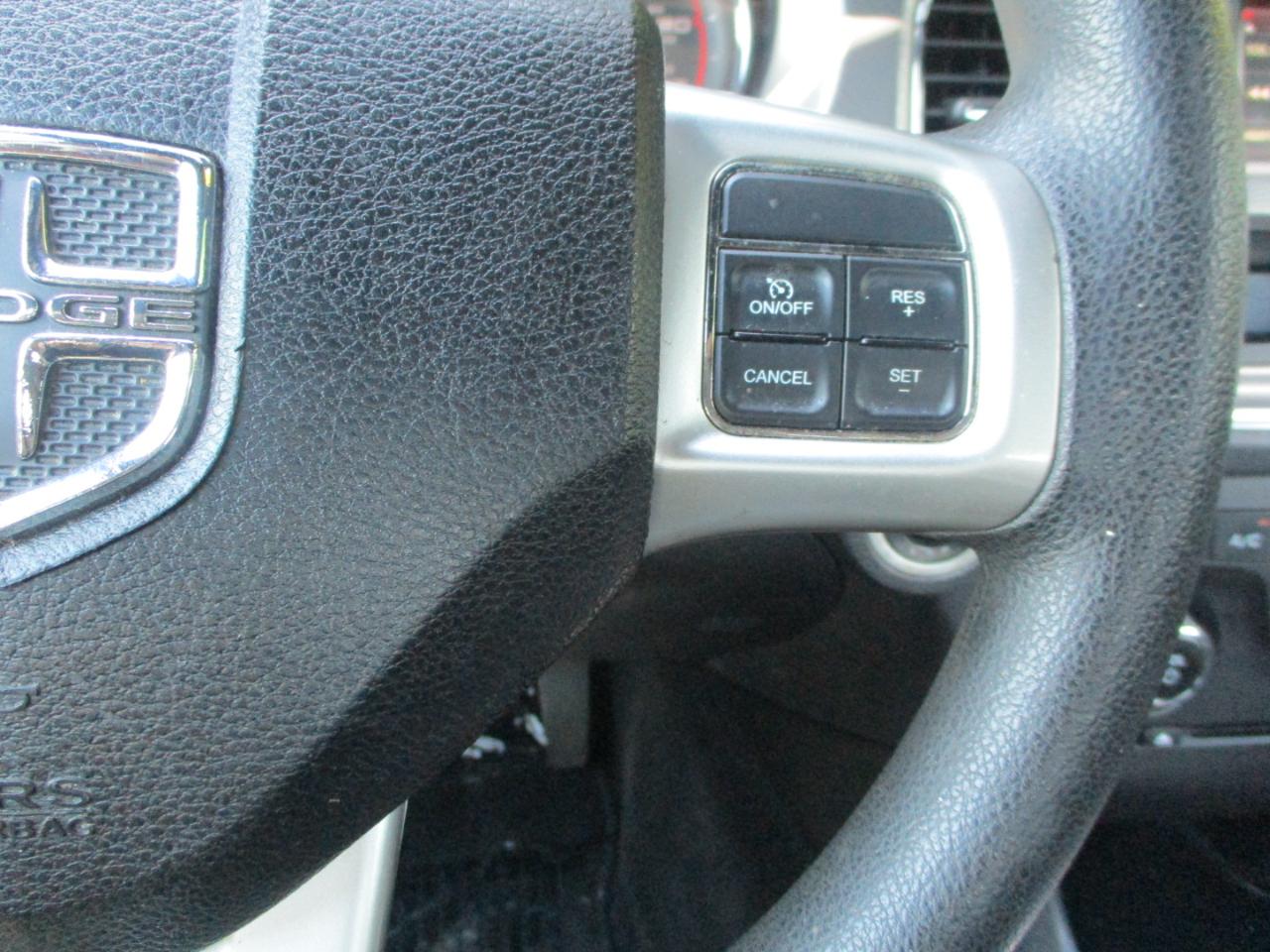 Dodge Charger SE 2012