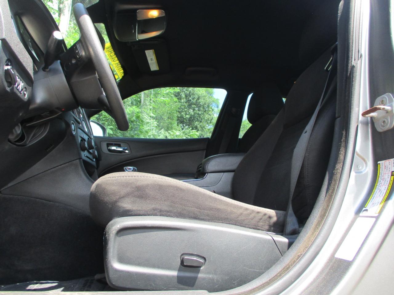 Dodge Charger SE 2012