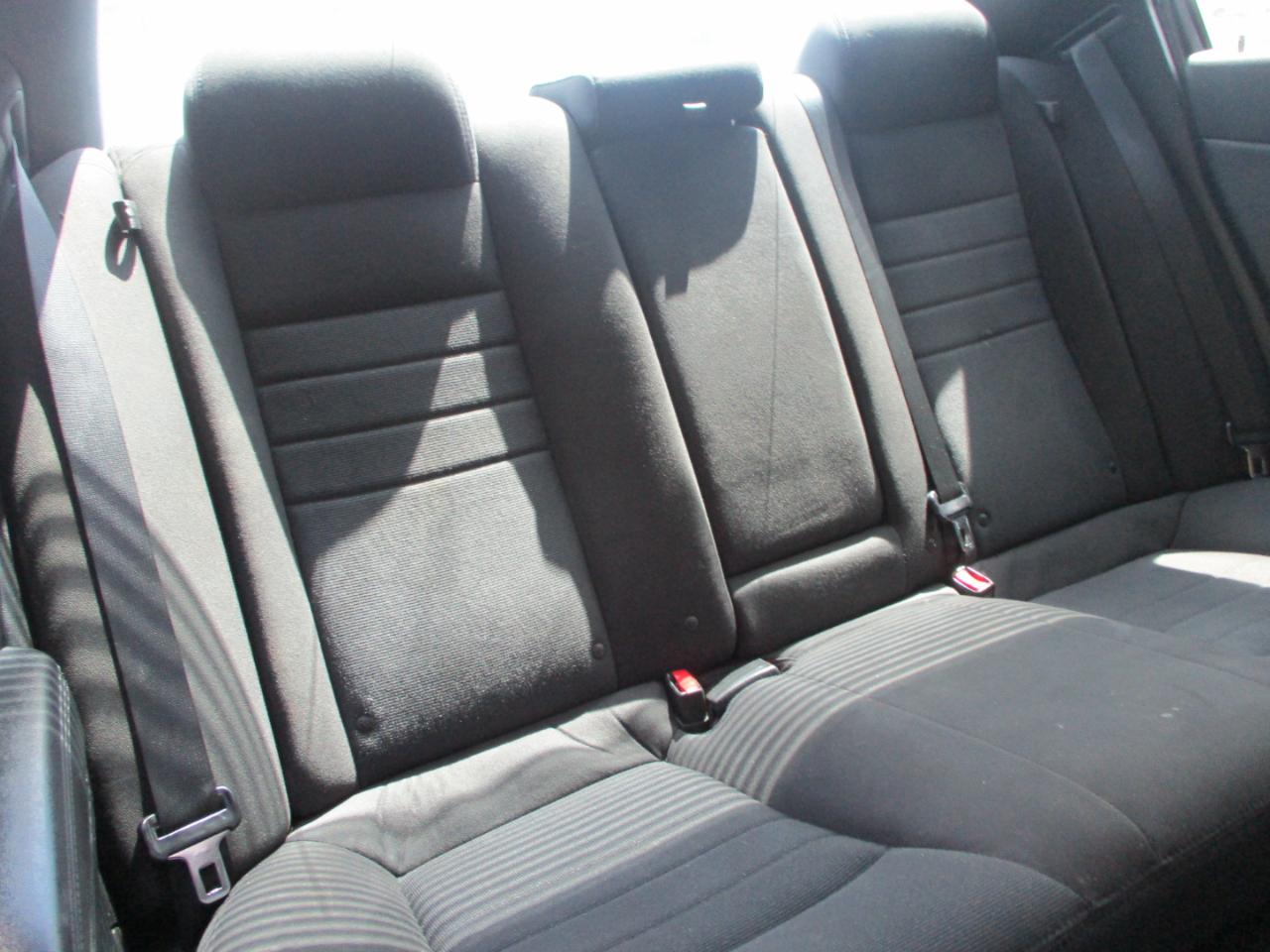 Dodge Charger SE 2012