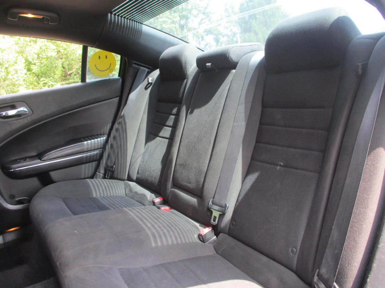 Dodge Charger SE 2012