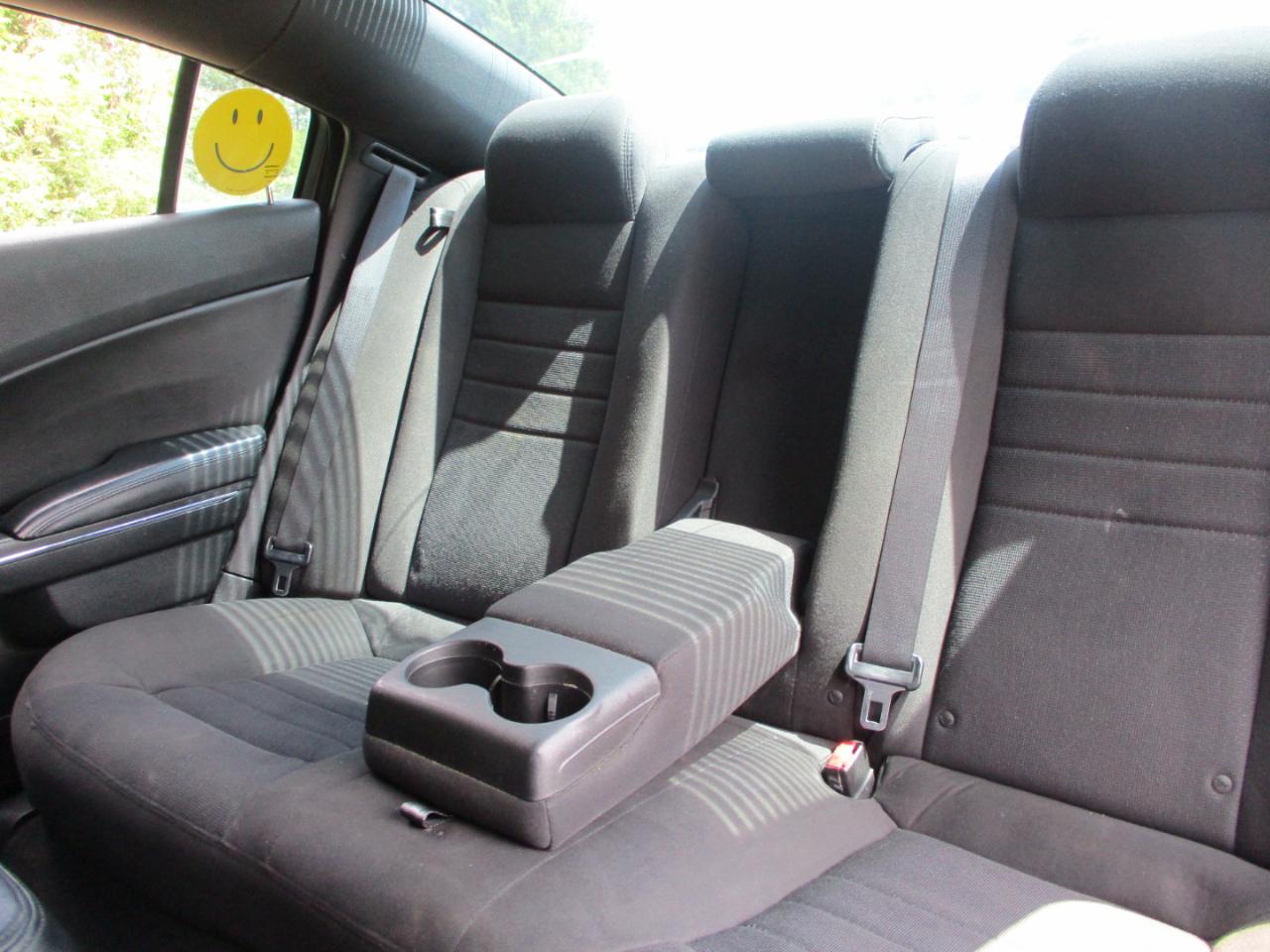 Dodge Charger SE 2012