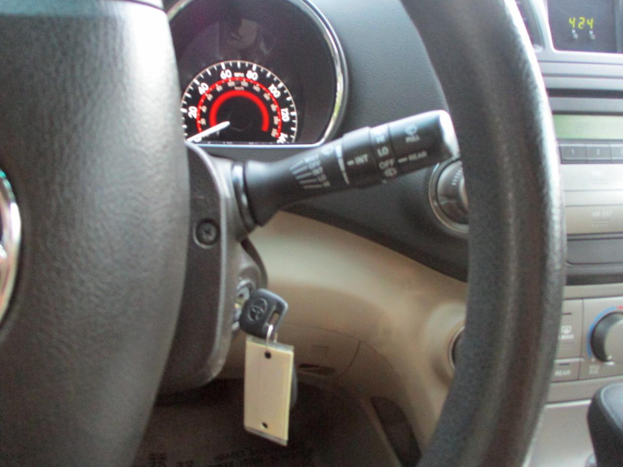 Toyota Highlander Base 4WD 2008