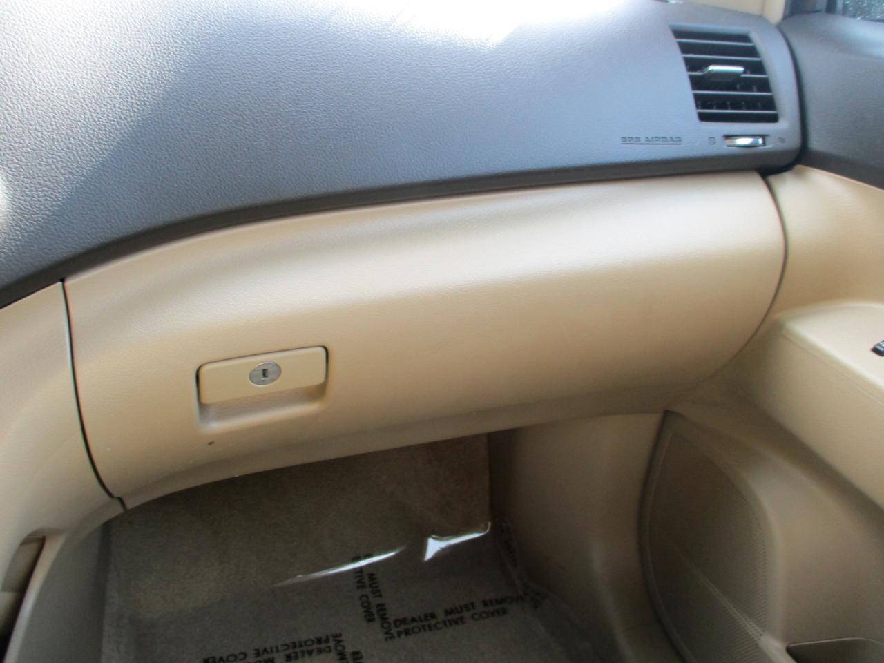 Toyota Highlander Base 4WD 2008