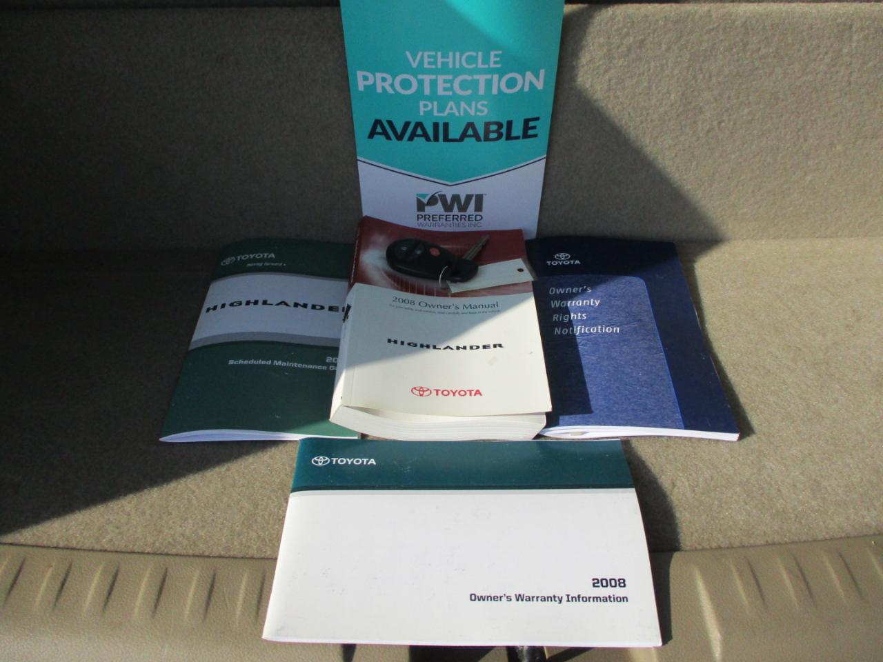 Toyota Highlander Base 4WD 2008