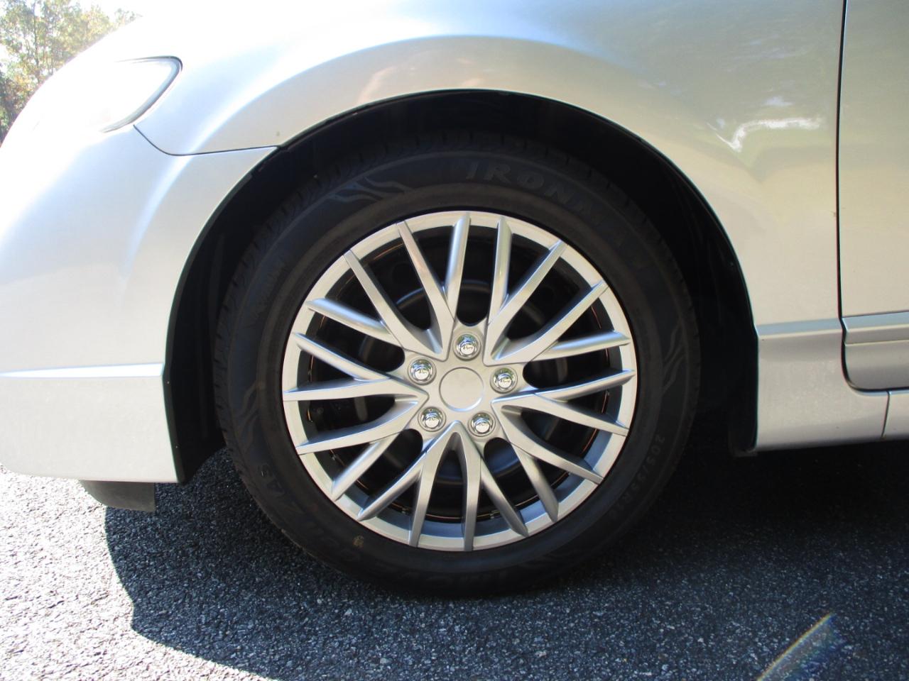 Honda Civic LX Sedan 5-Speed AT 2009