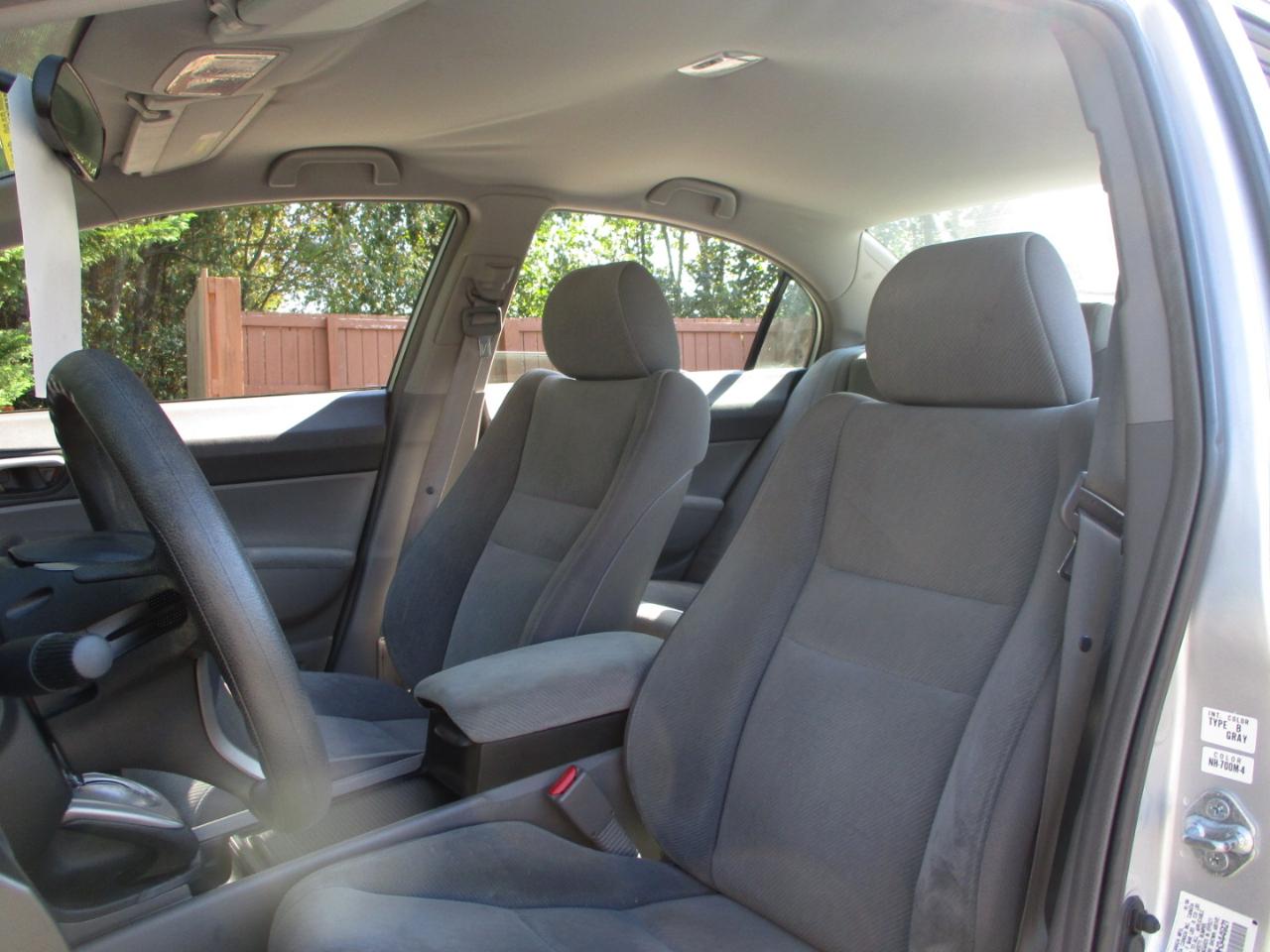 Honda Civic LX Sedan 5-Speed AT 2009