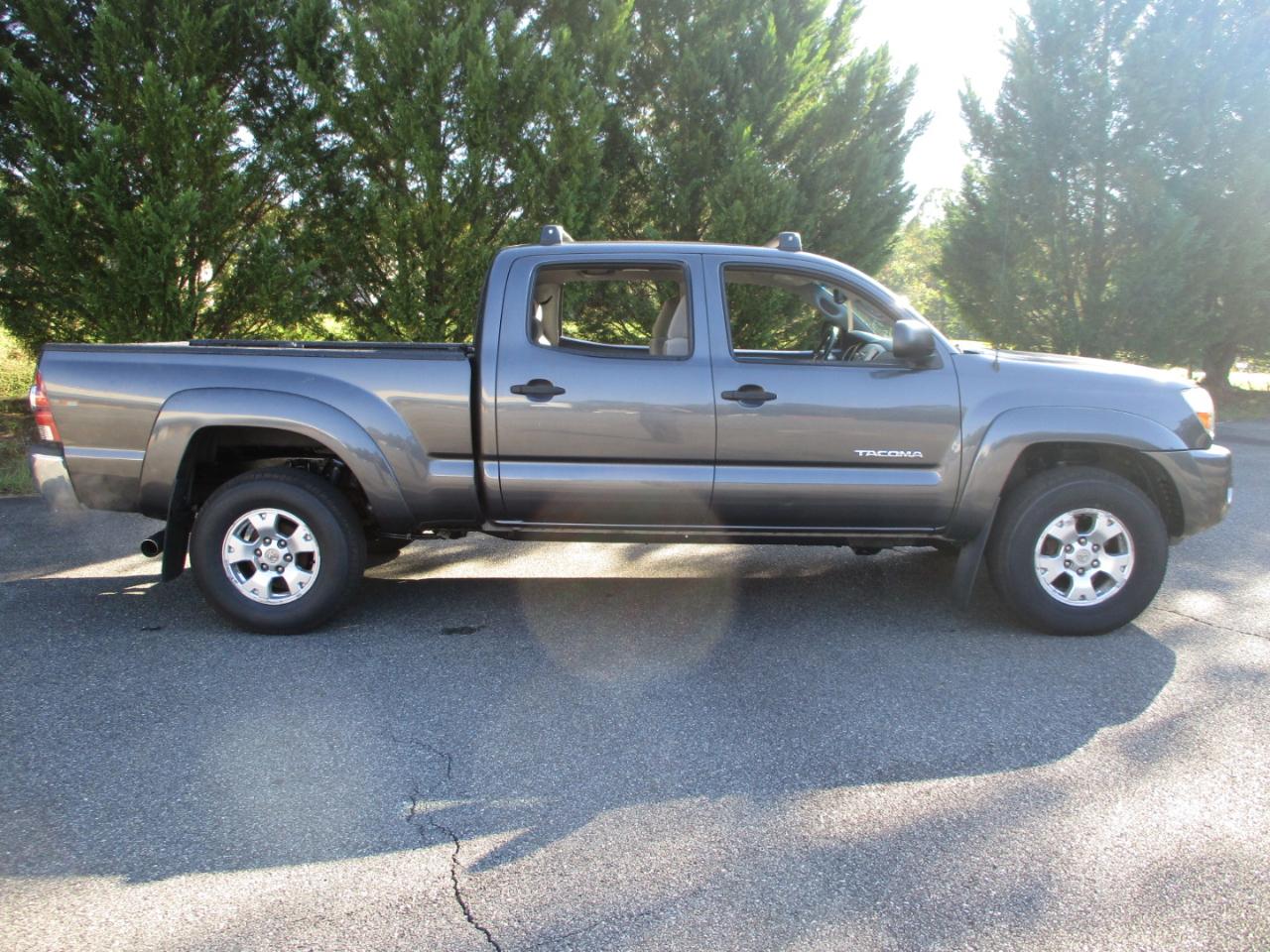 Toyota Tacoma Double Cab Long Bed V6 Auto 4WD 2010