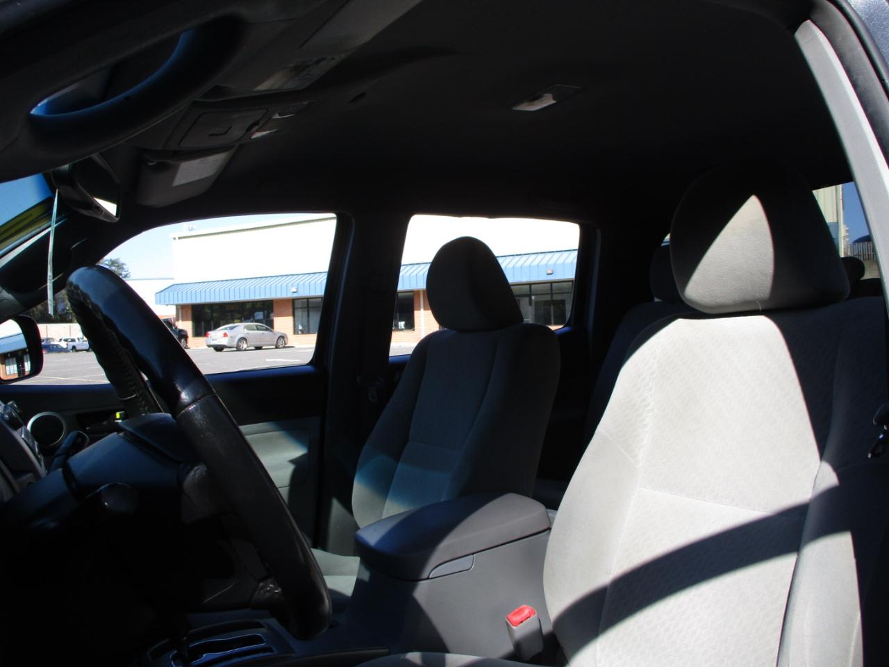 Toyota Tacoma Double Cab Long Bed V6 Auto 4WD 2010