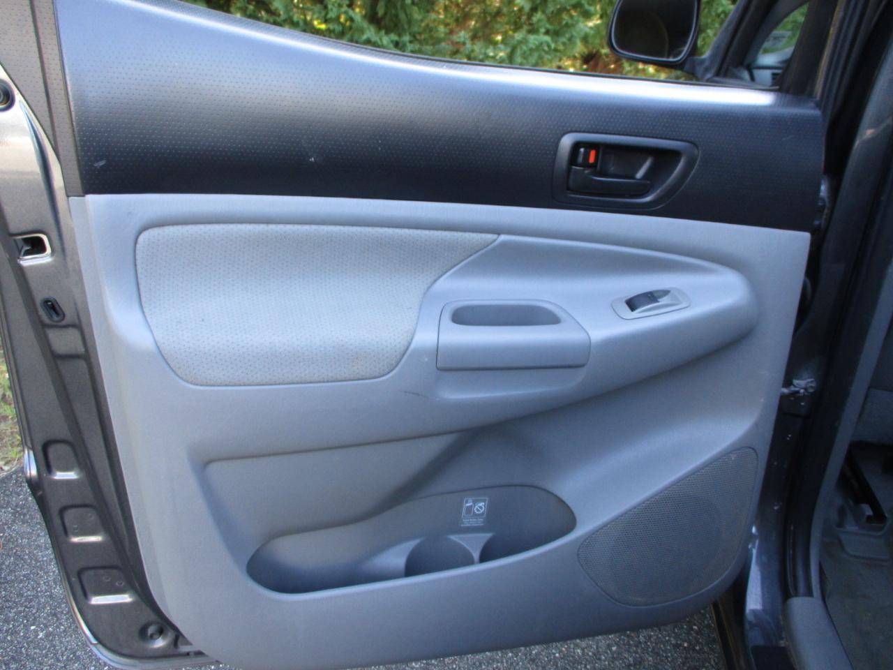 Toyota Tacoma Double Cab Long Bed V6 Auto 4WD 2010