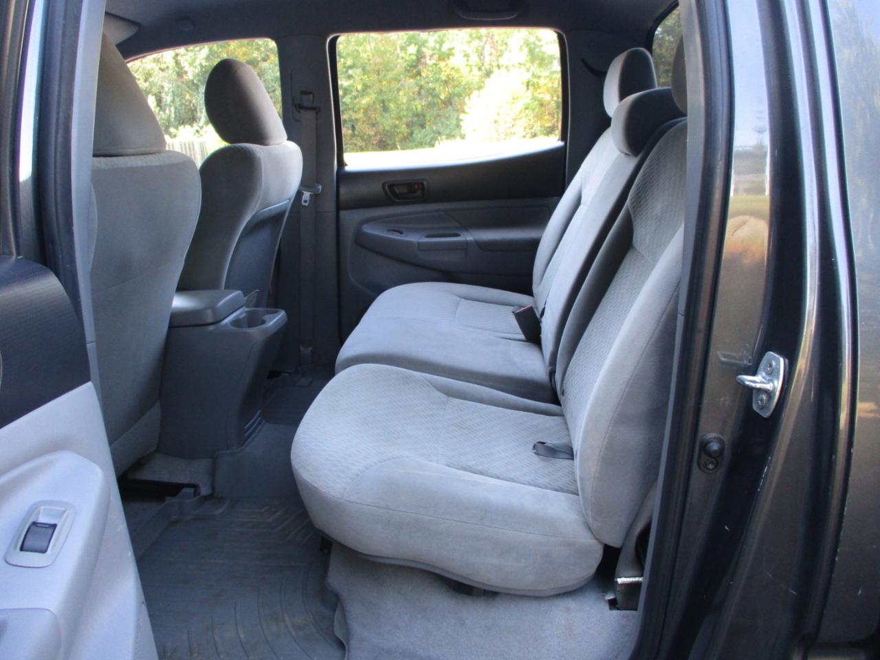 Toyota Tacoma Double Cab Long Bed V6 Auto 4WD 2010