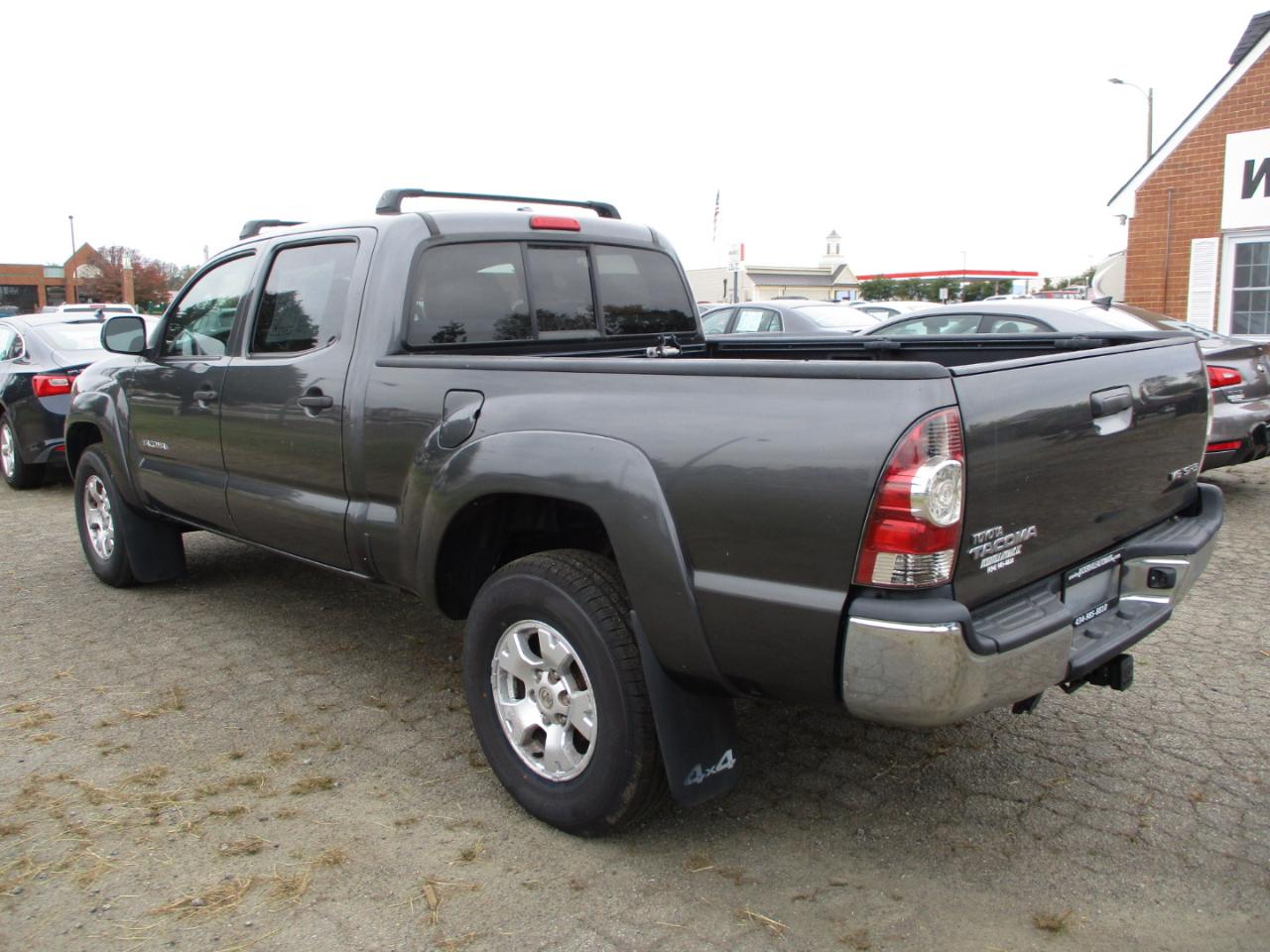 Toyota Tacoma Double Cab Long Bed V6 Auto 4WD 2010