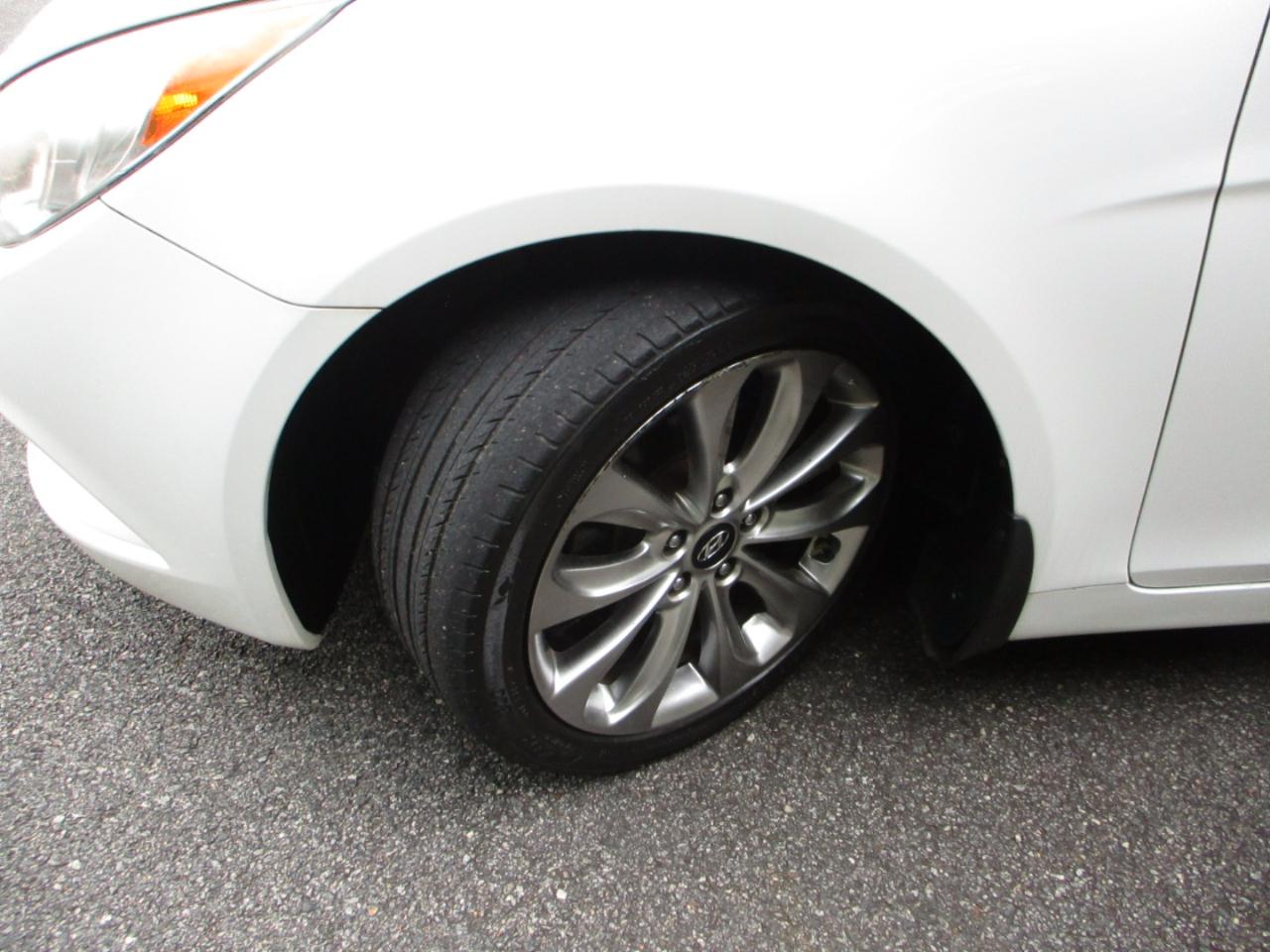 Hyundai Sonata Limited Auto 2012