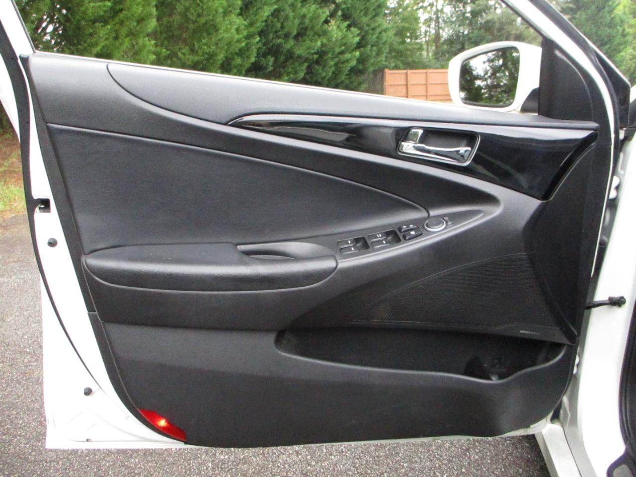 Hyundai Sonata Limited Auto 2012