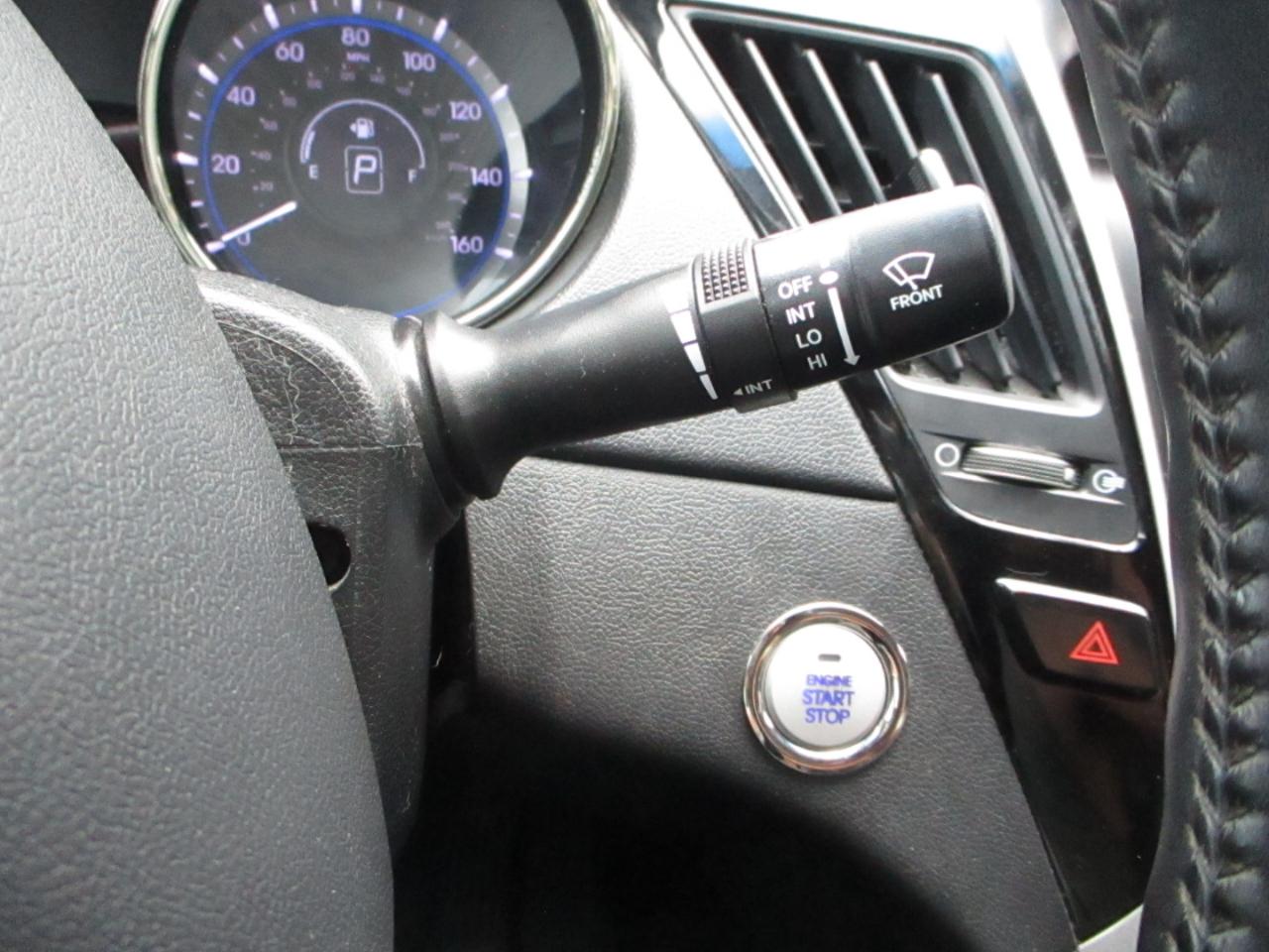 Hyundai Sonata Limited Auto 2012