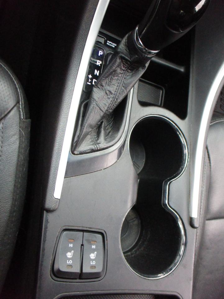Hyundai Sonata Limited Auto 2012