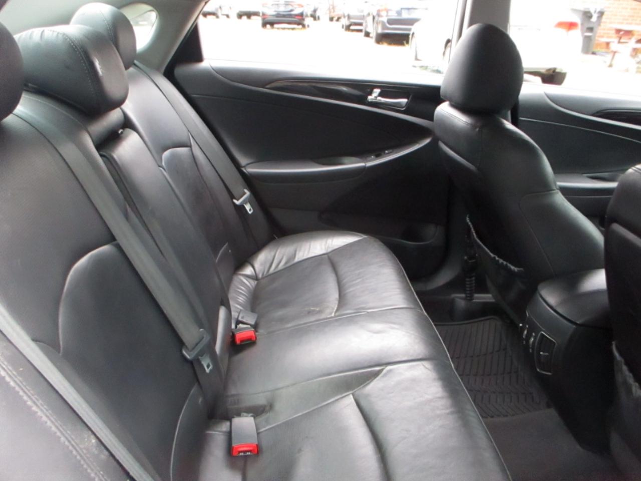 Hyundai Sonata Limited Auto 2012