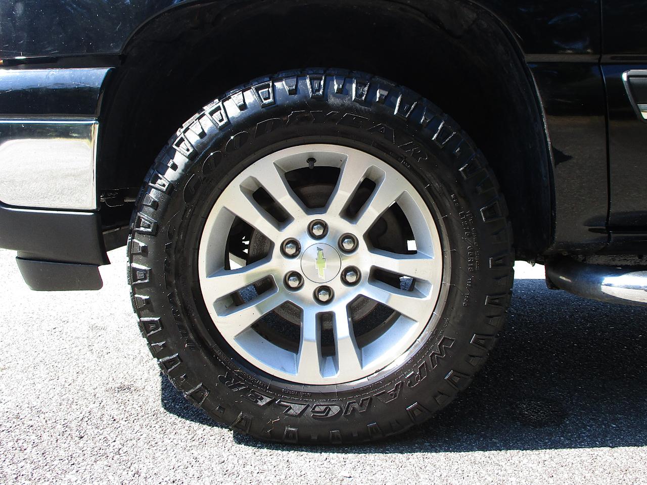 Chevrolet Silverado 1500 LT3 Crew Cab 4WD 2006