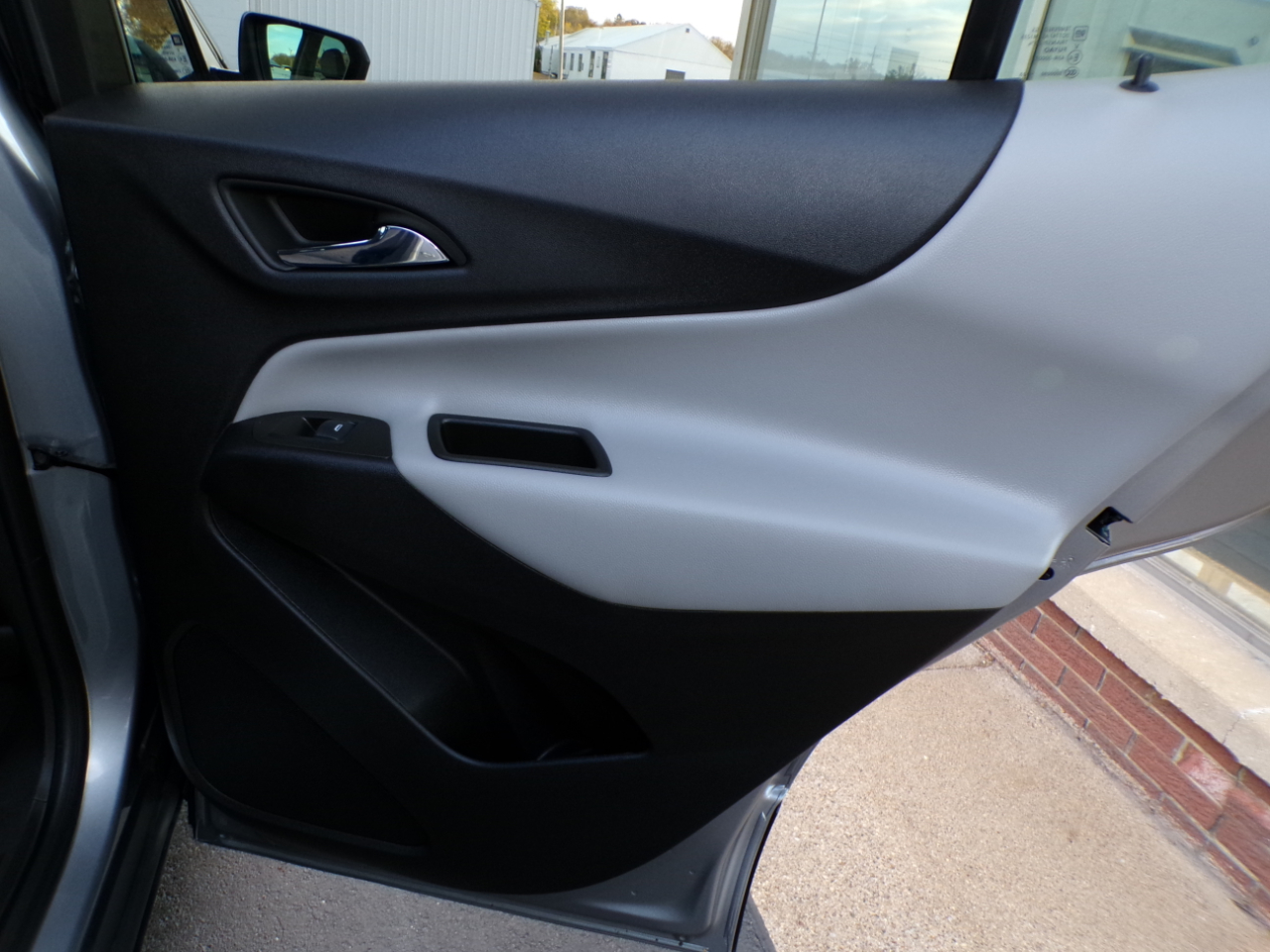 Chevrolet Equinox FWD 4dr LS w/1LS 2024 Chevrolet Equinox FWD 4dr LS w/1LS 2024