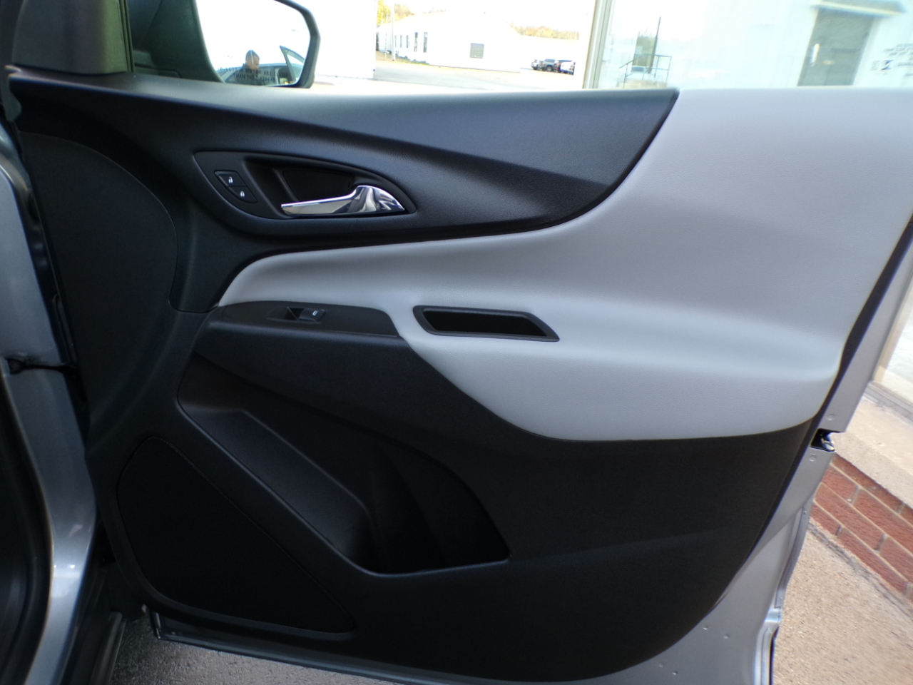 Chevrolet Equinox FWD 4dr LS w/1LS 2024 Chevrolet Equinox FWD 4dr LS w/1LS 2024