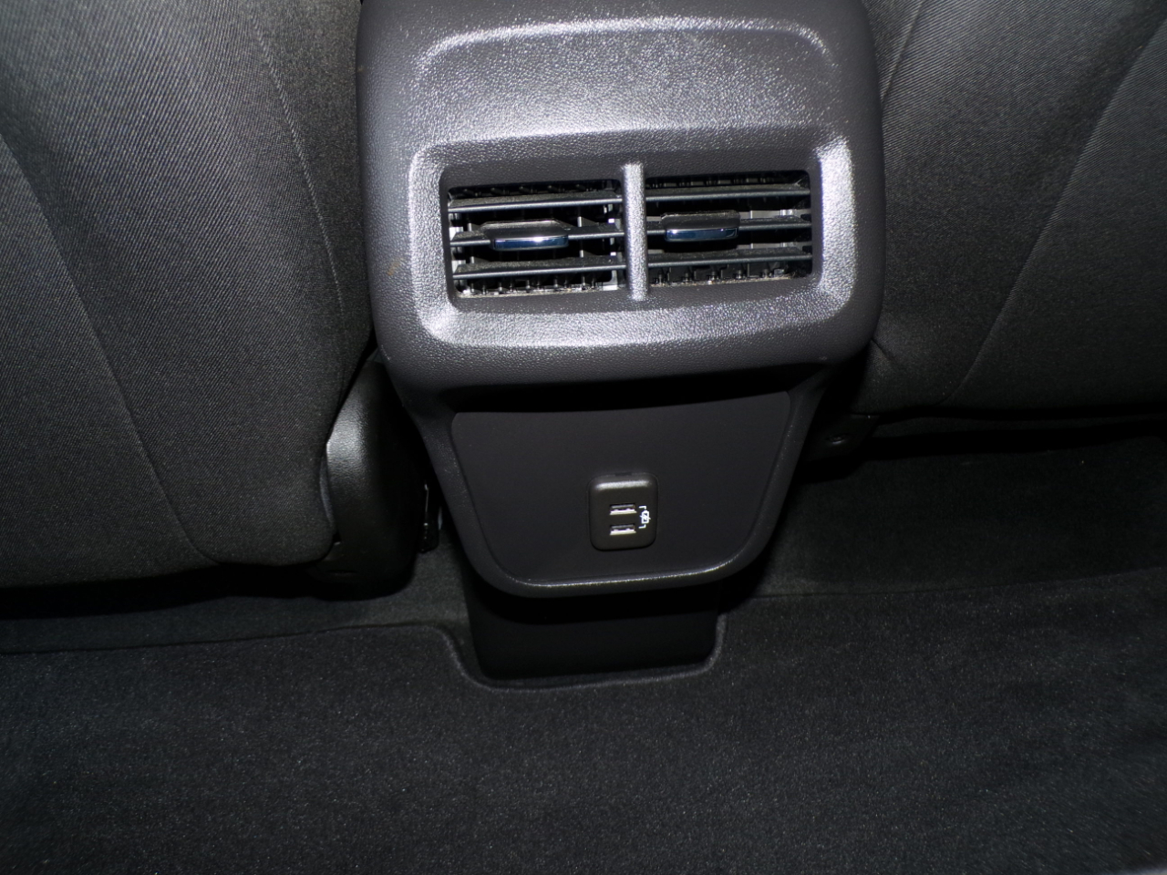 Chevrolet Equinox FWD 4dr LS w/1LS 2024 Chevrolet Equinox FWD 4dr LS w/1LS 2024