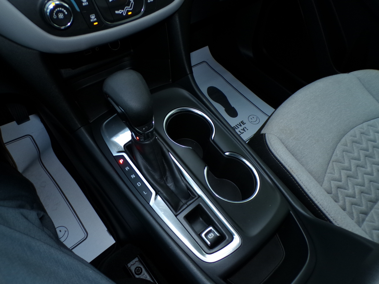 Chevrolet Equinox FWD 4dr LS w/1LS 2024 Chevrolet Equinox FWD 4dr LS w/1LS 2024