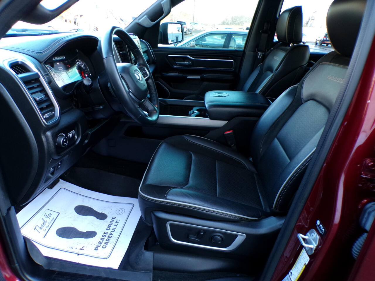 RAM 1500 Laramie 4x4 Crew Cab 5'7" Box 2023