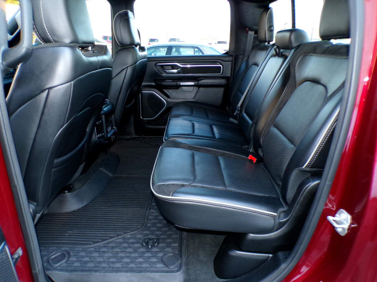 RAM 1500 Laramie 4x4 Crew Cab 5'7" Box 2023