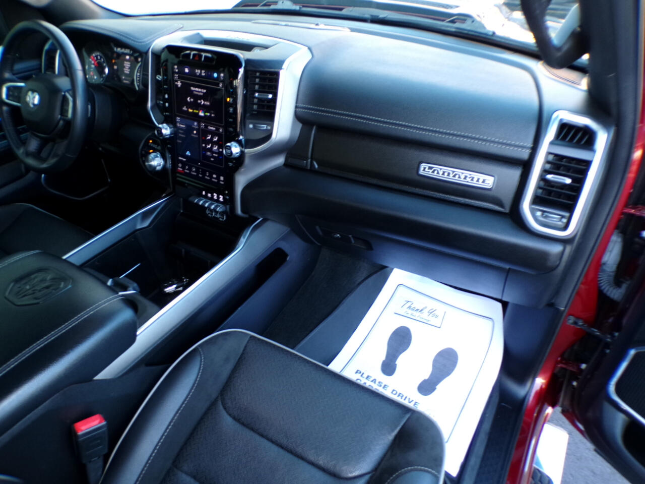 RAM 1500 Laramie 4x4 Crew Cab 5'7" Box 2023