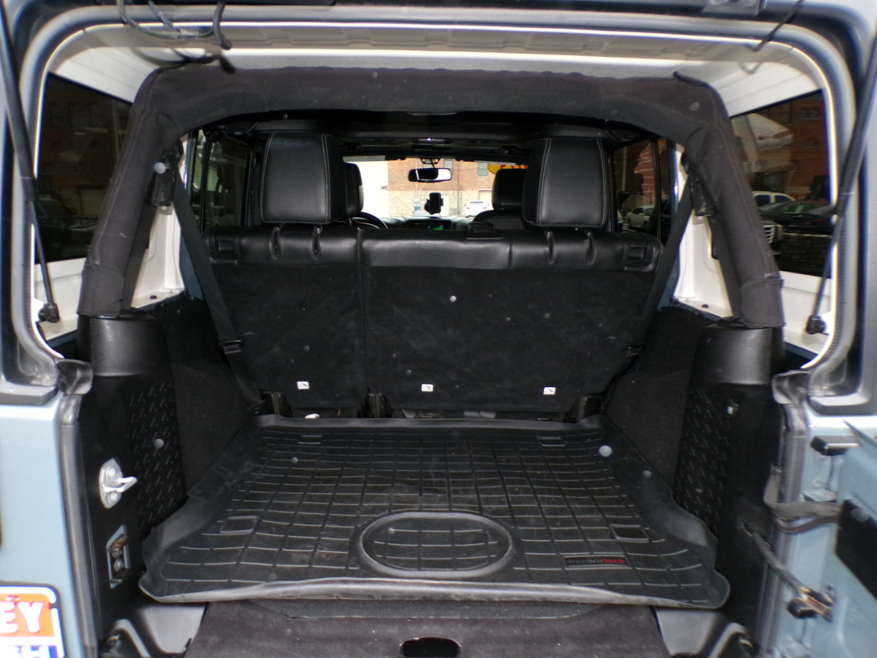 Jeep Wrangler Unlimited 4WD 4dr Sahara 2015