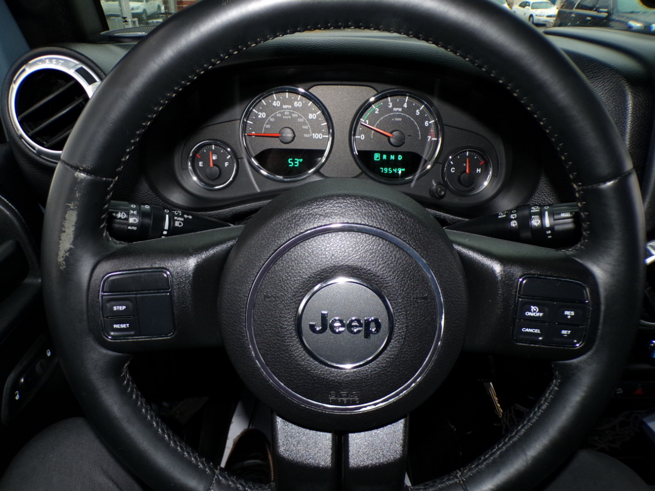 Jeep Wrangler Unlimited 4WD 4dr Sahara 2015