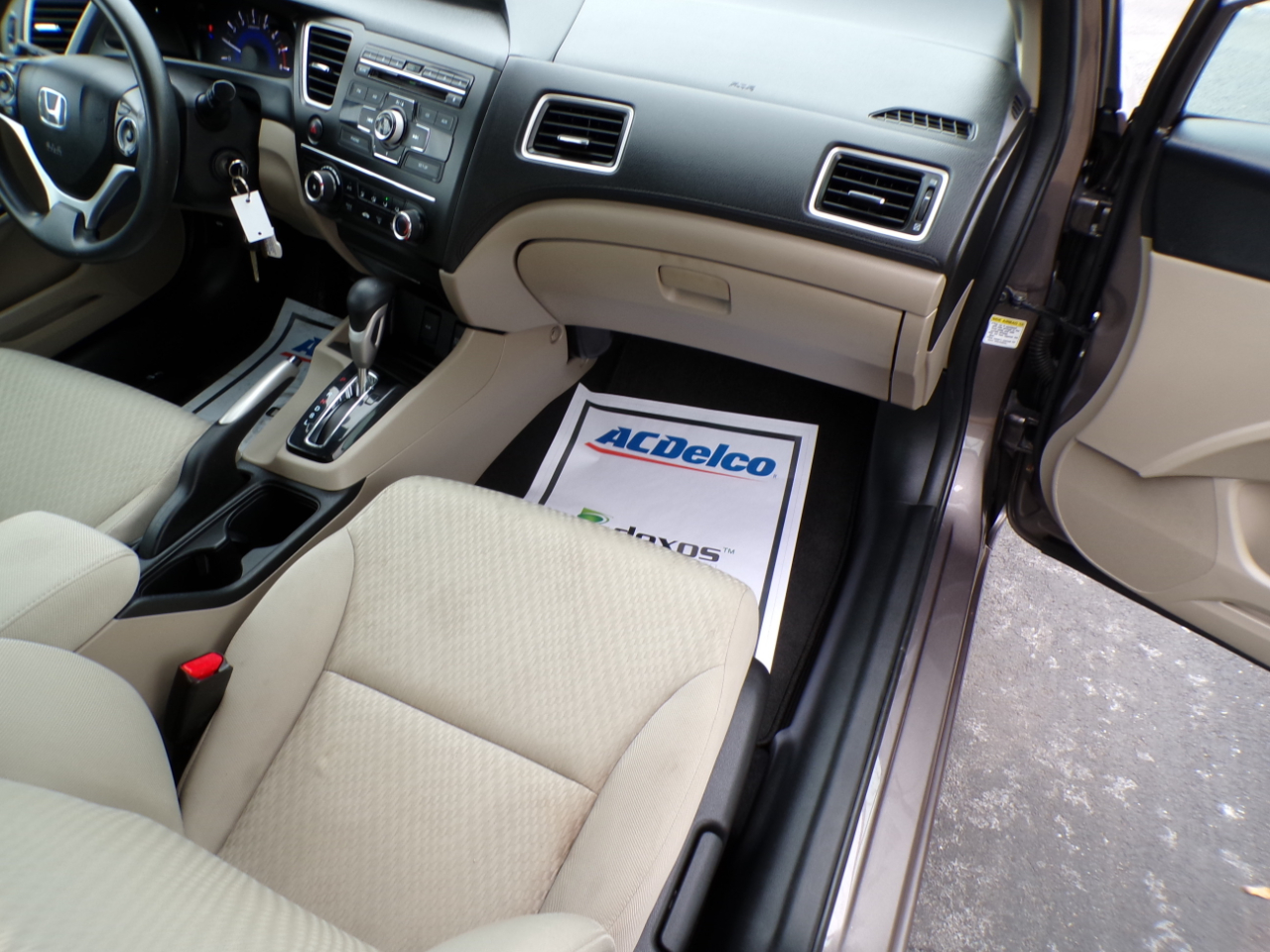 Honda Civic Sedan 4dr CVT LX 2014