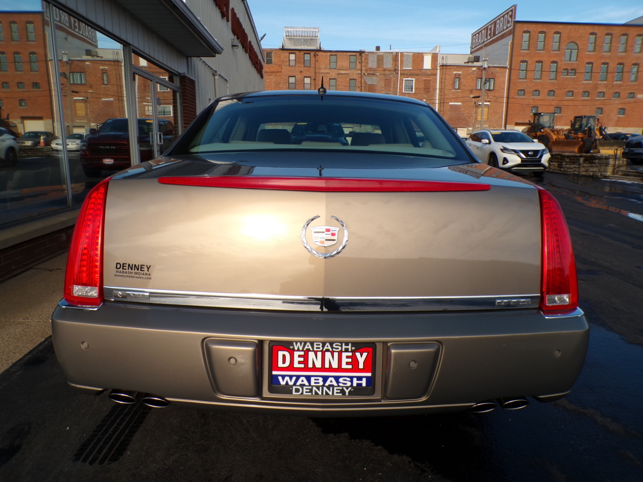 Cadillac DTS 4dr Sdn w/1SC 2006