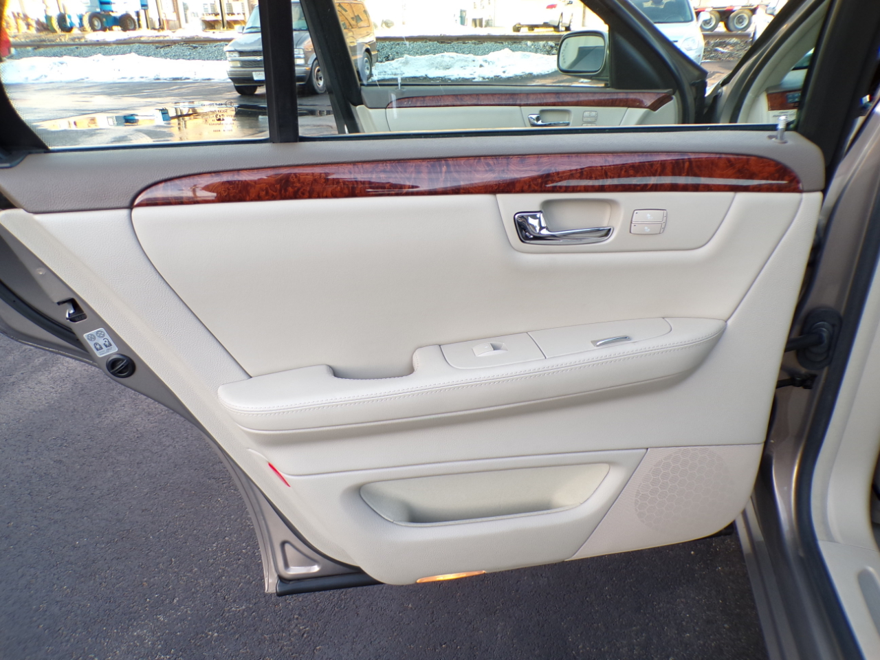 Cadillac DTS 4dr Sdn w/1SC 2006