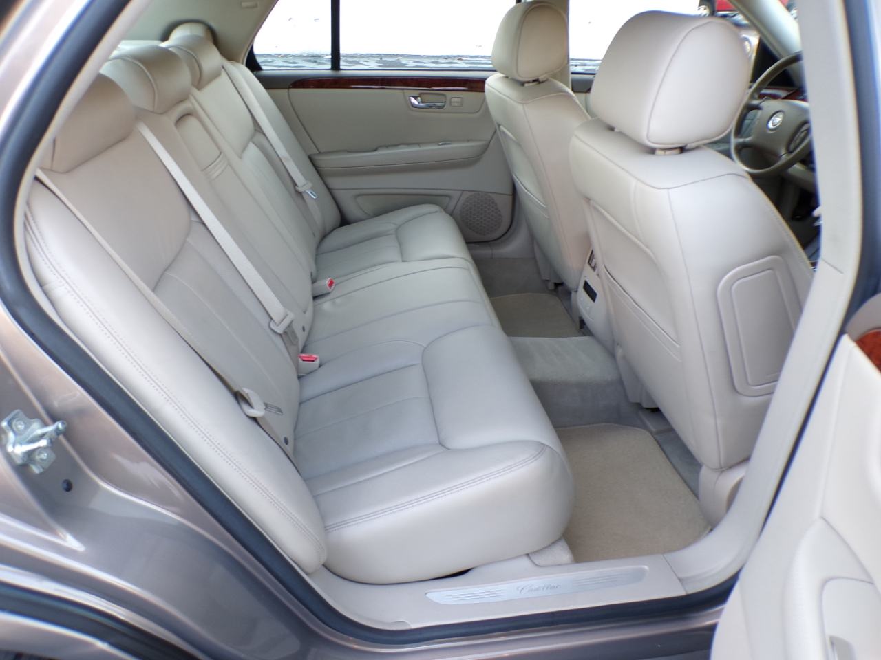 Cadillac DTS 4dr Sdn w/1SC 2006